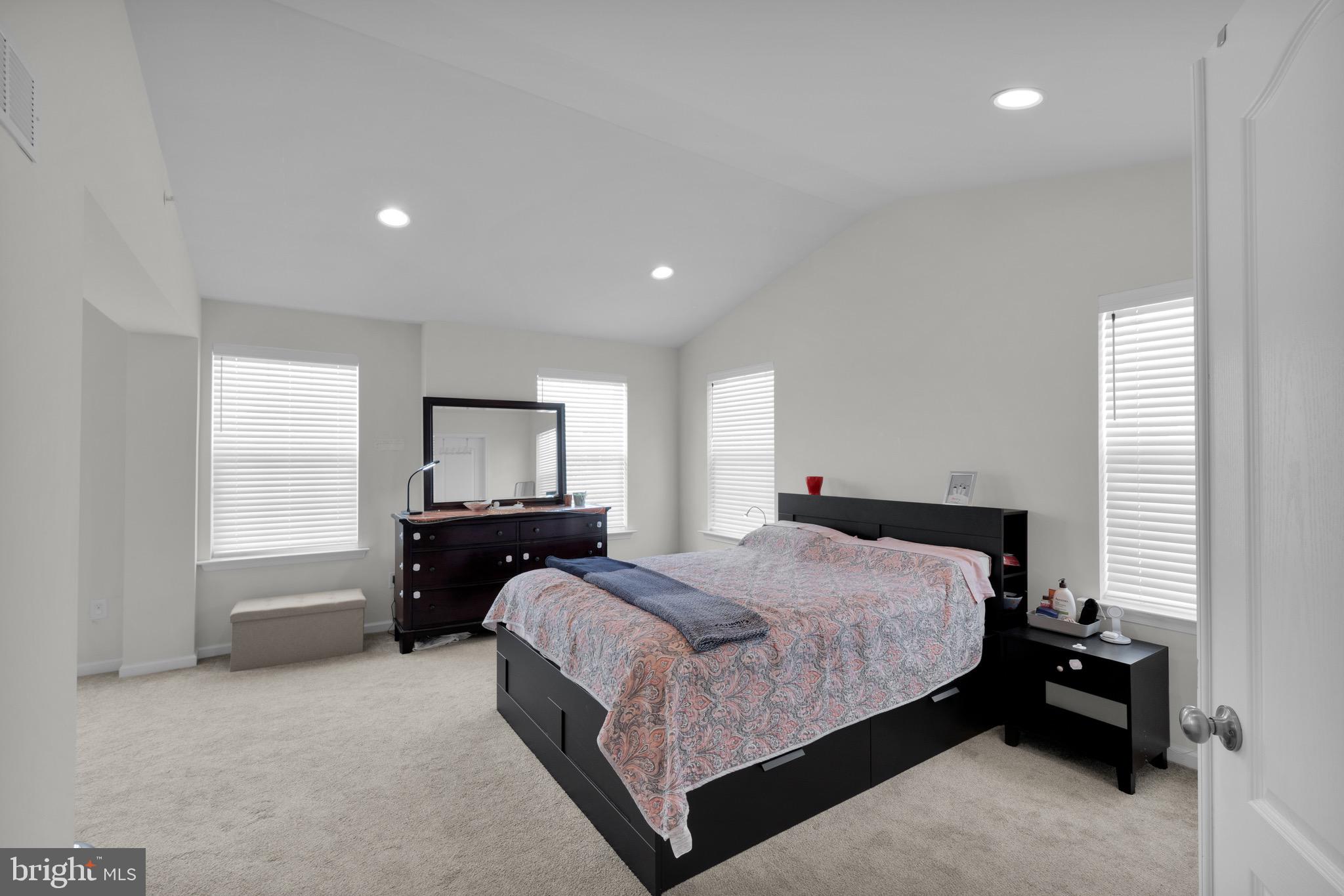 HIDDEN MEADOWS - Residential