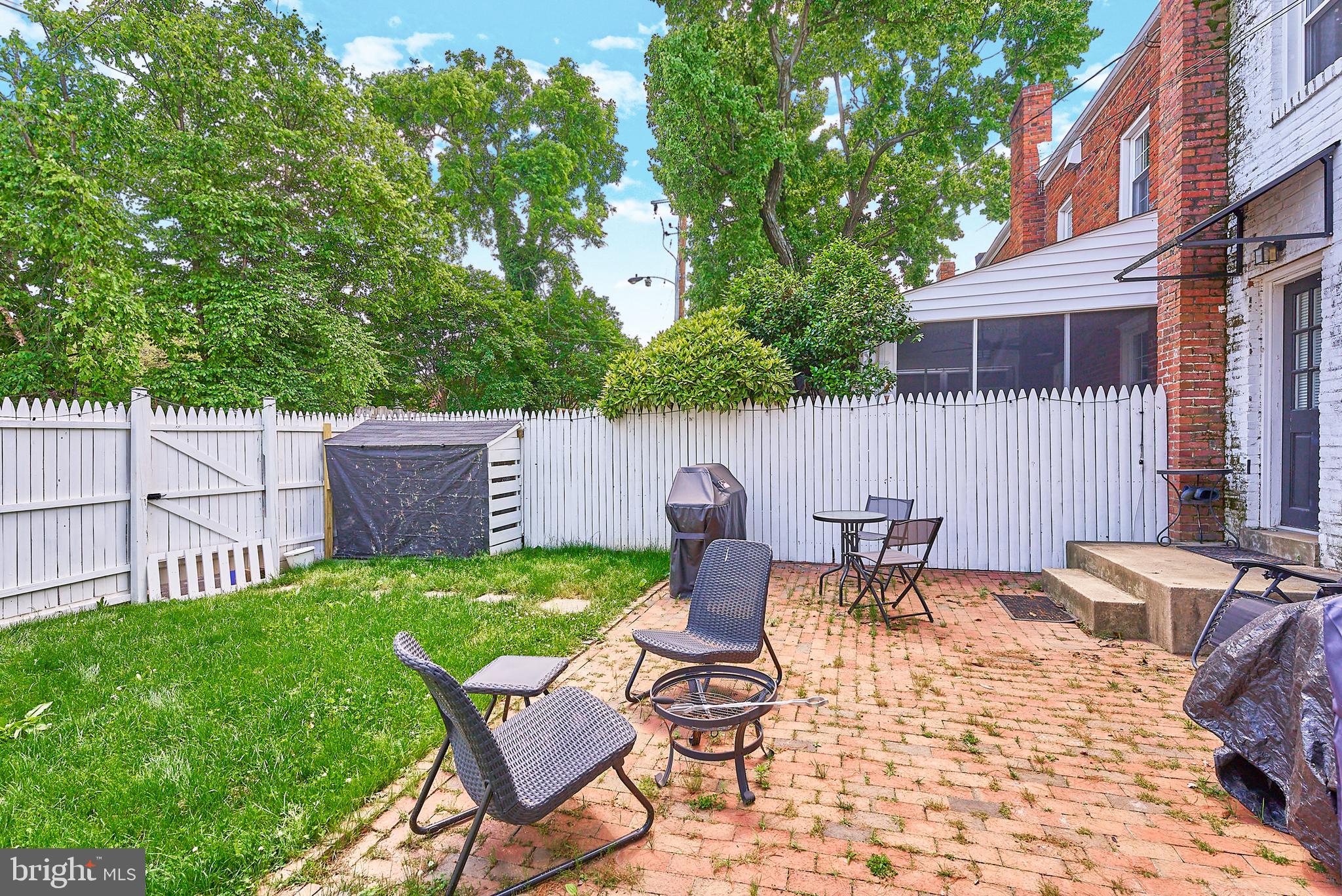 GLEBEWOOD - Residential Lease