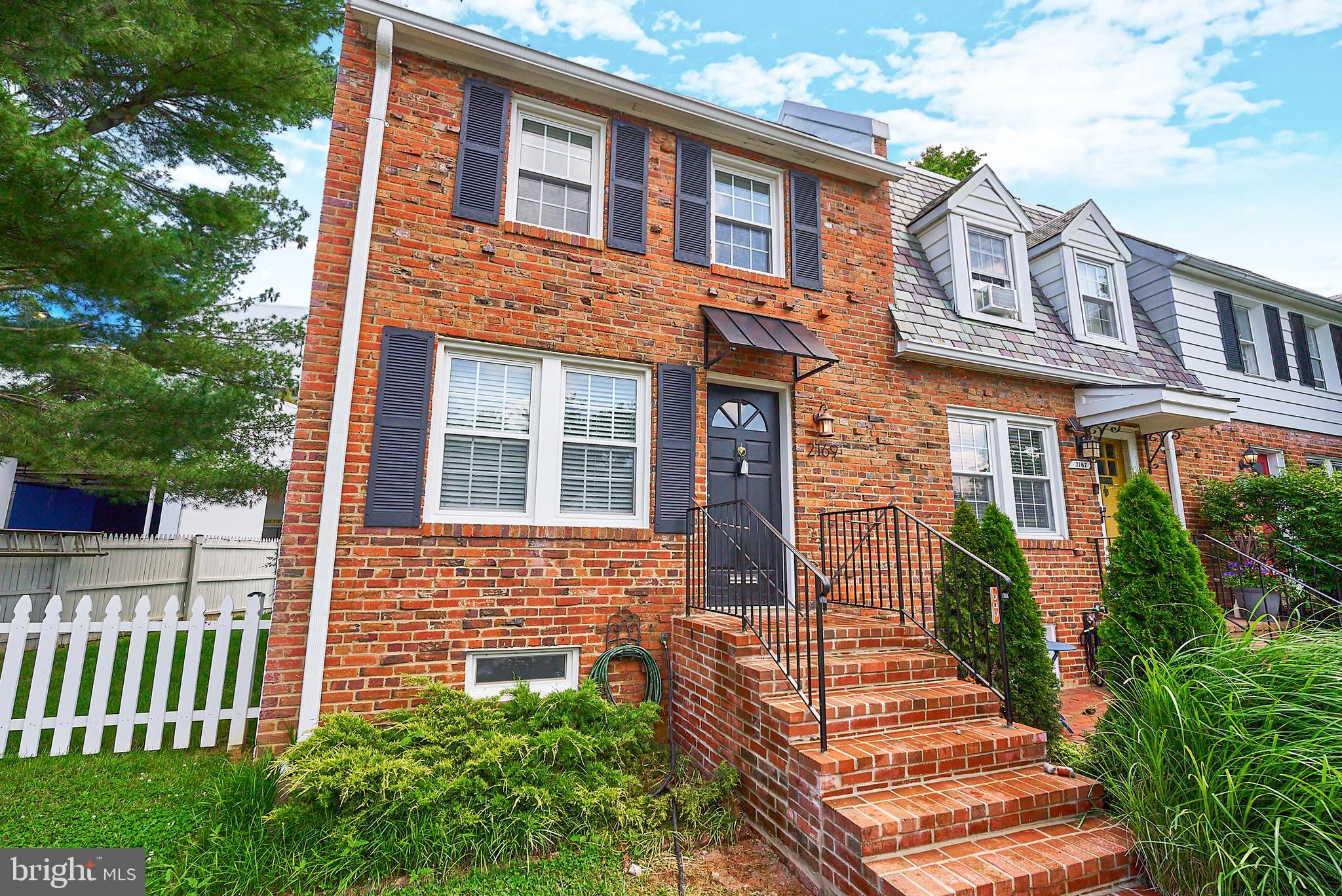 GLEBEWOOD - Residential Lease