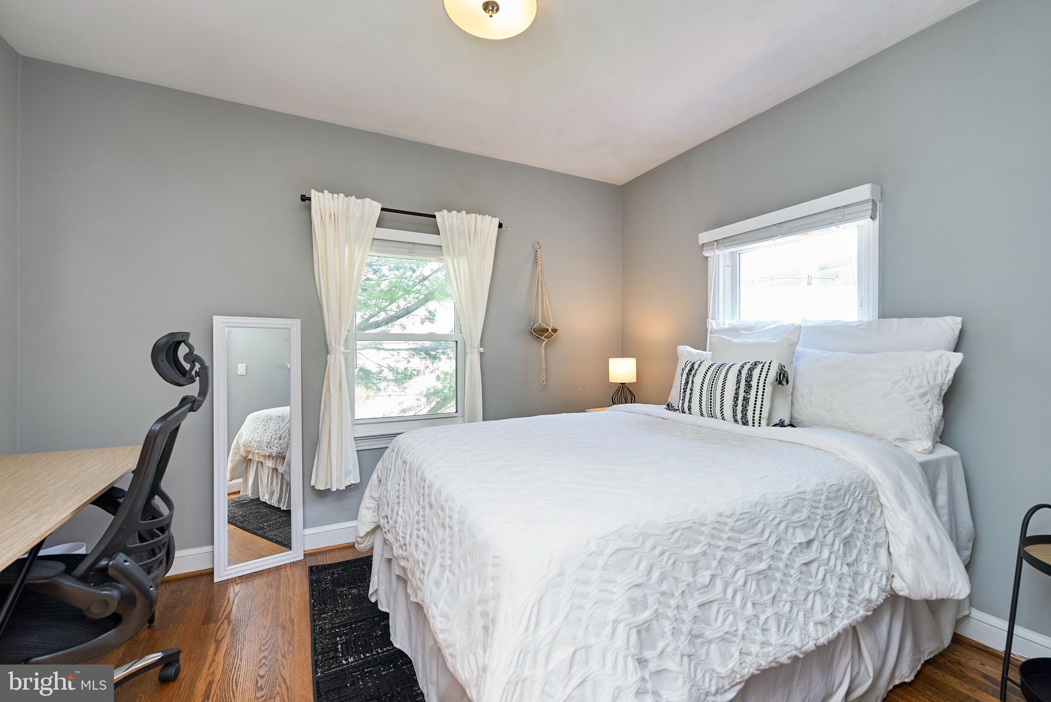 GLEBEWOOD - Residential Lease