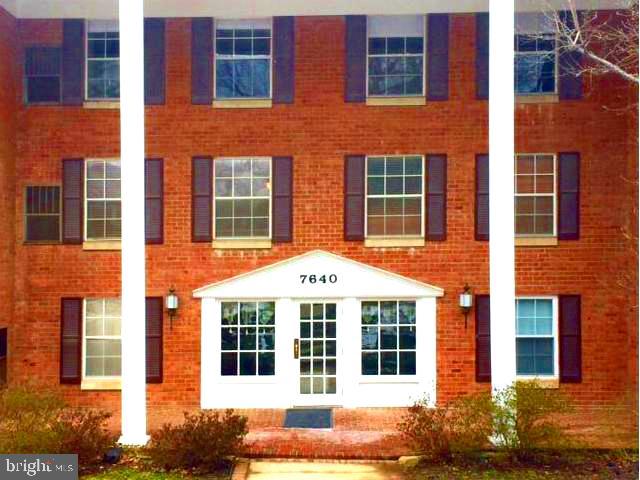 THE COLONIES - Residential Lease