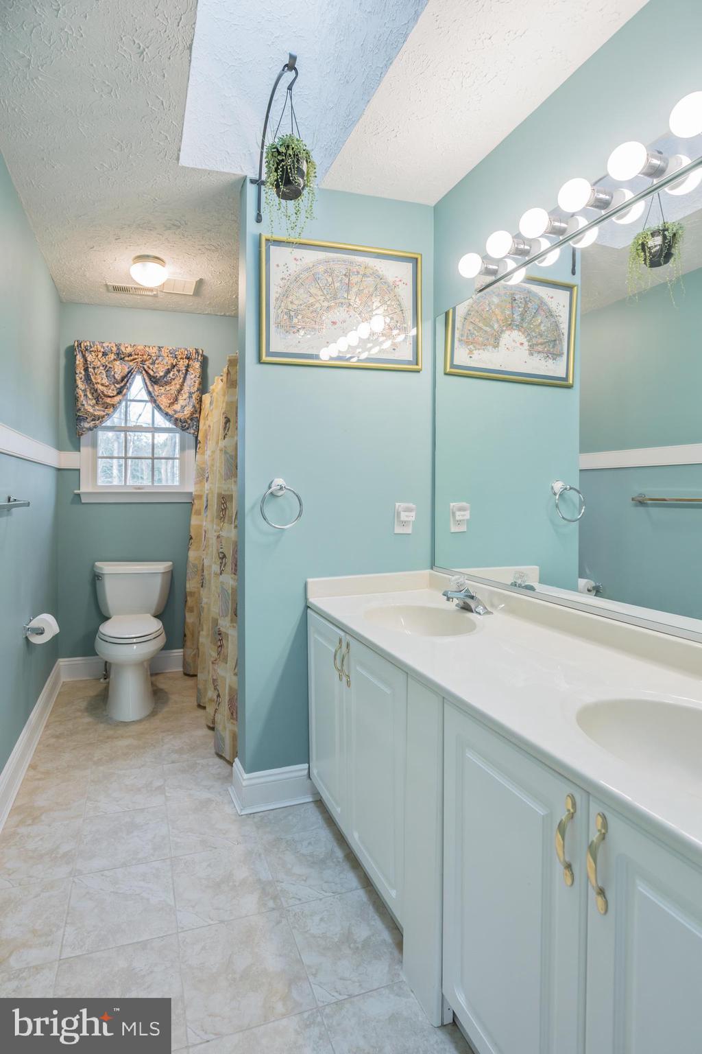 WHITEHALL - Residential