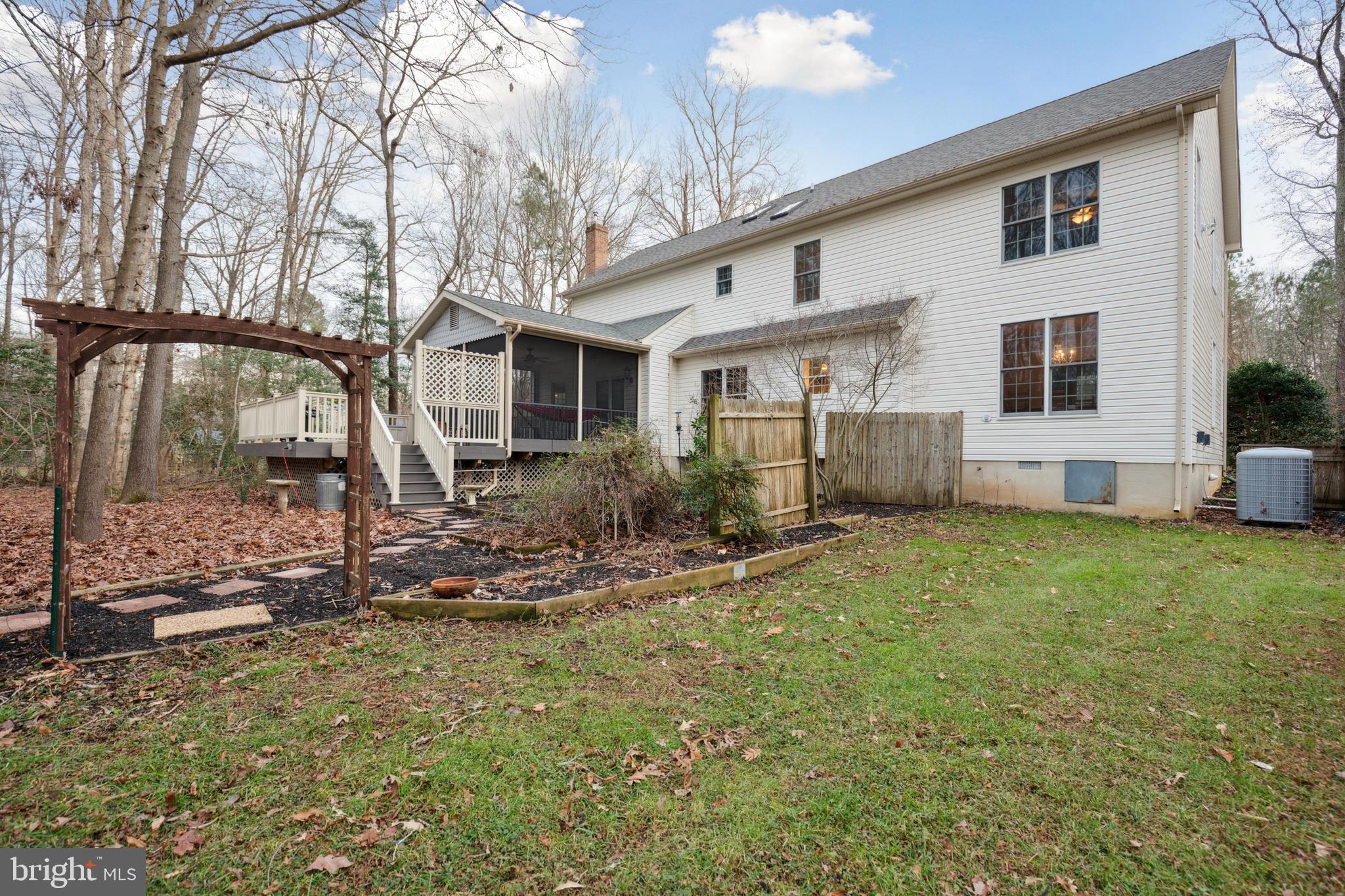 WHITEHALL - Residential