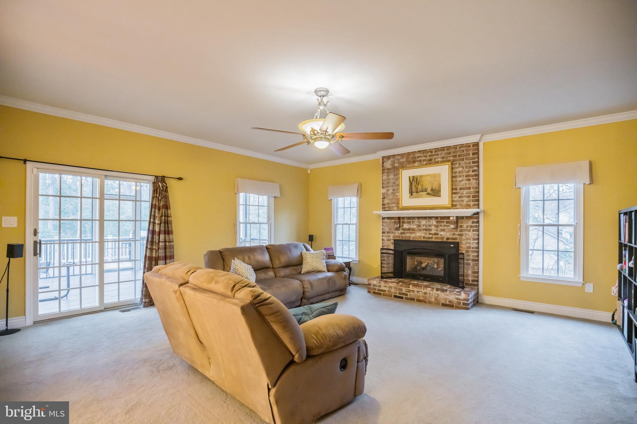 WHITEHALL - Residential