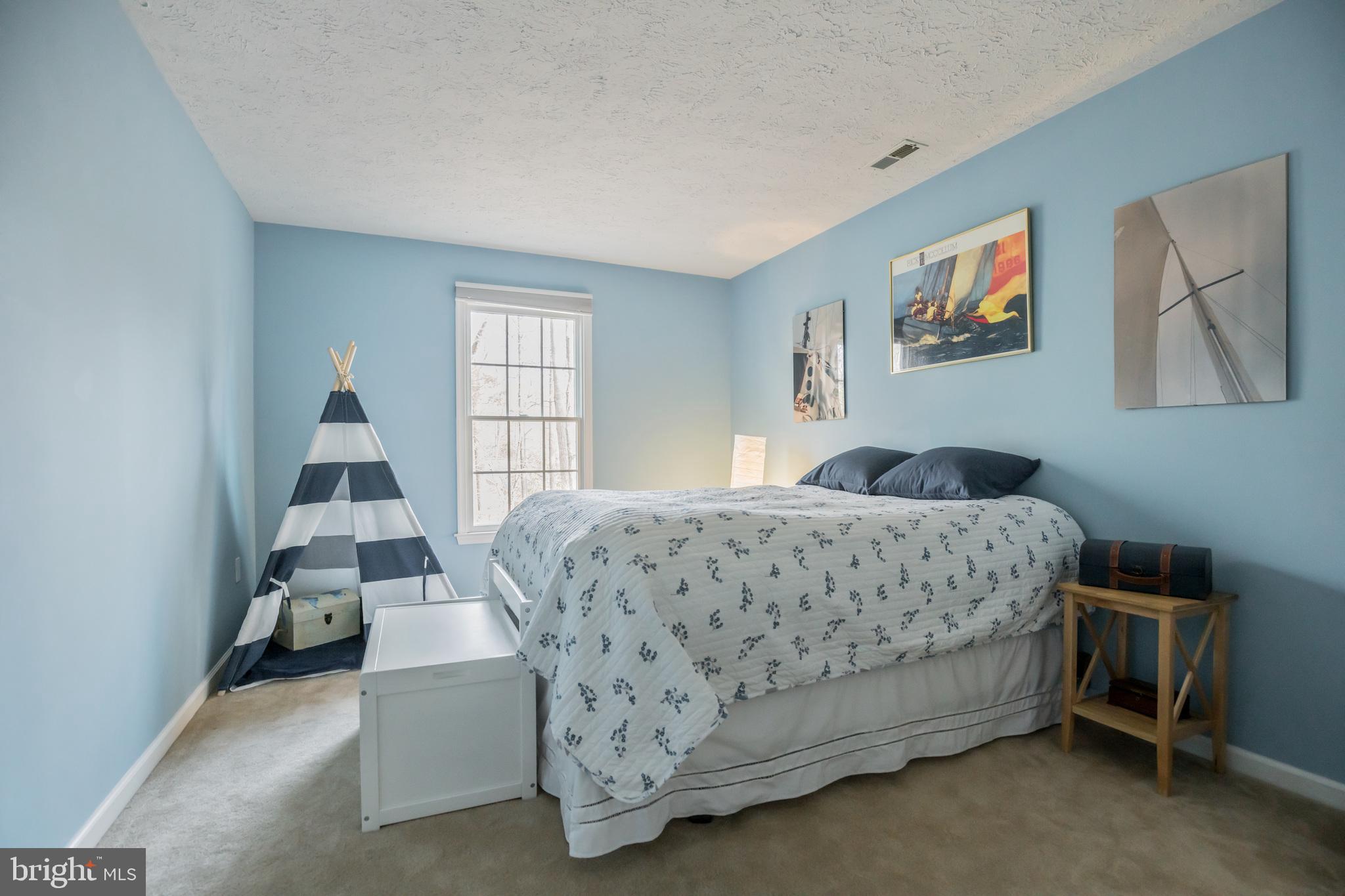 WHITEHALL - Residential