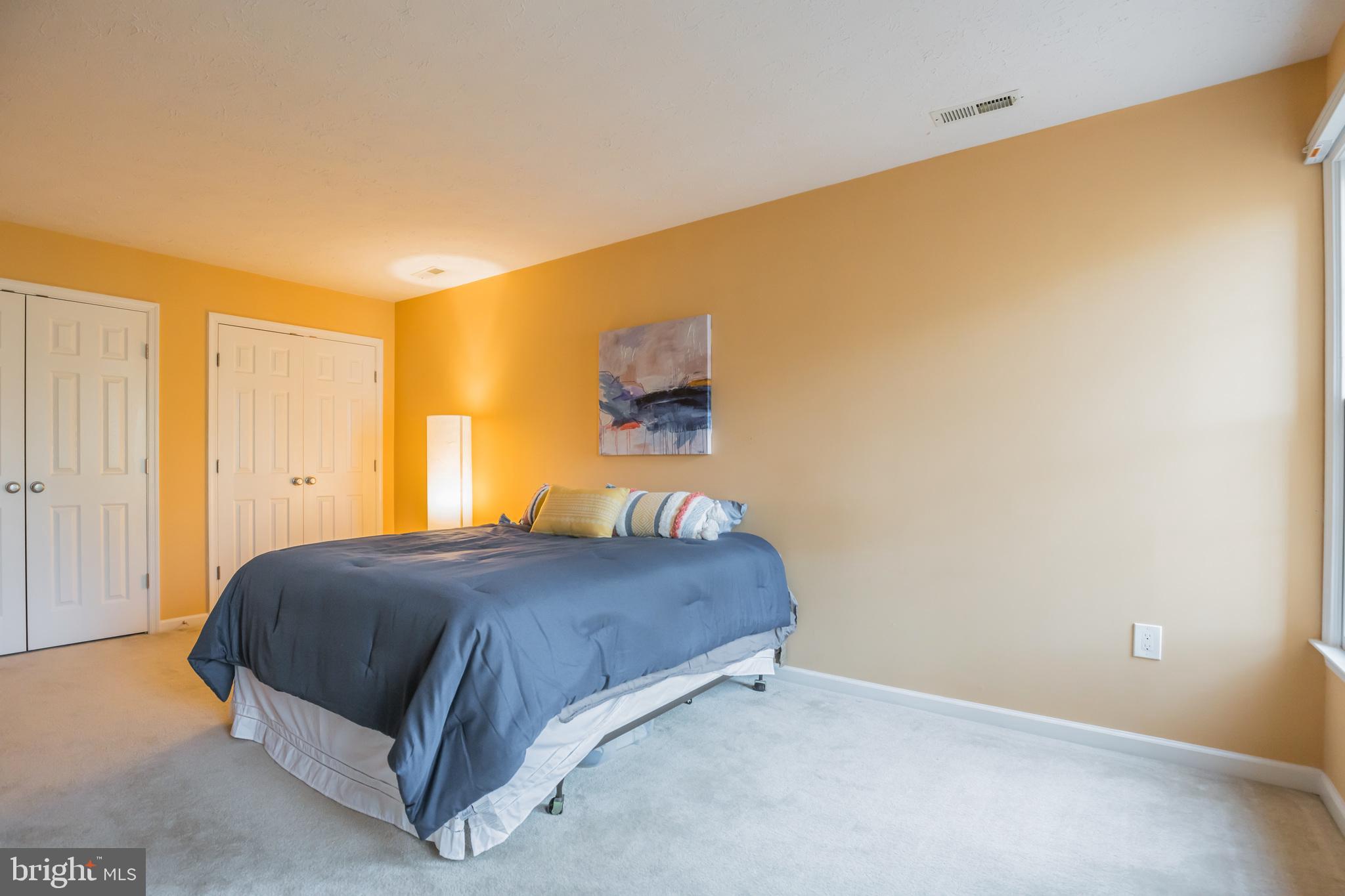 WHITEHALL - Residential