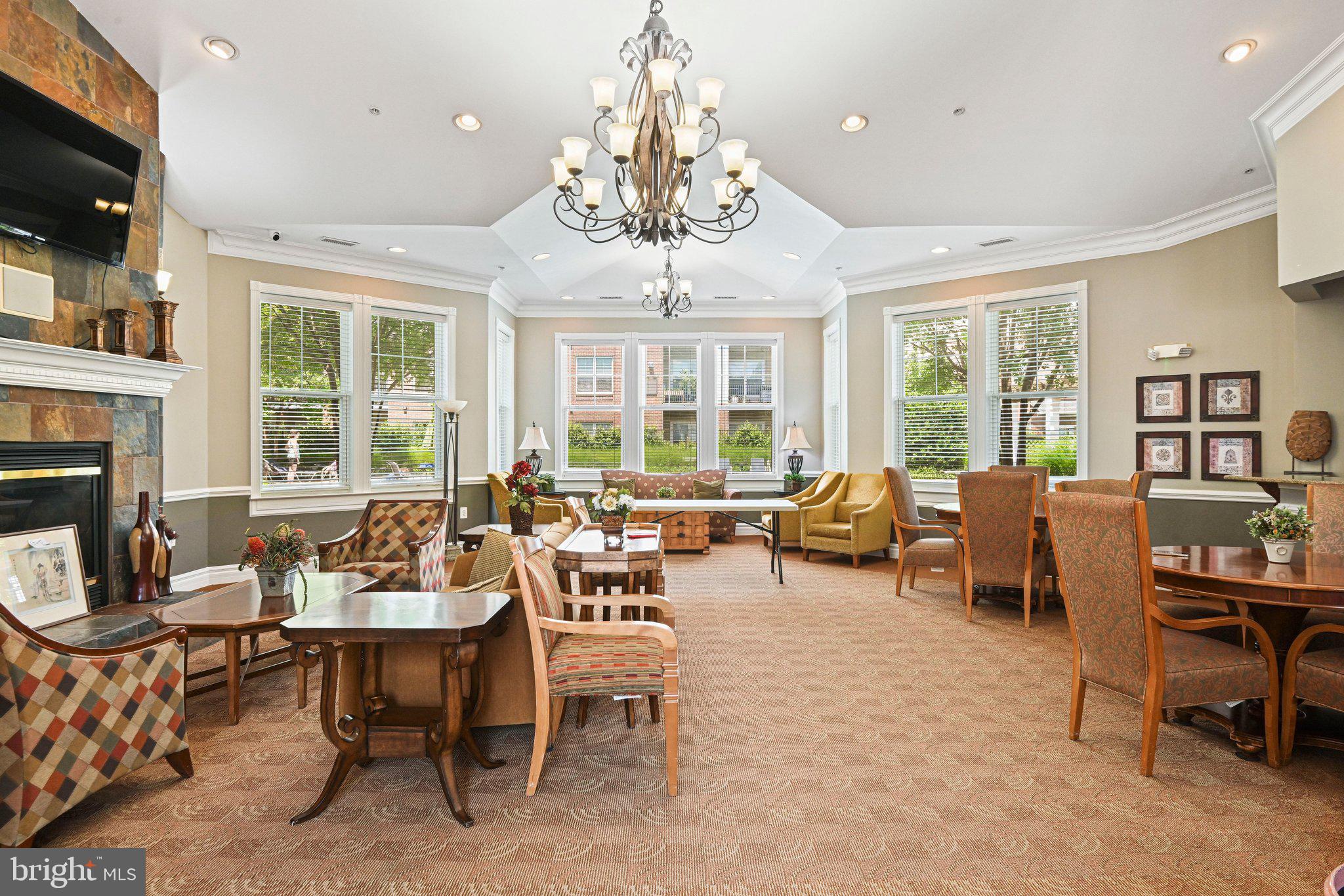 CHANTILLY PARK - Residential