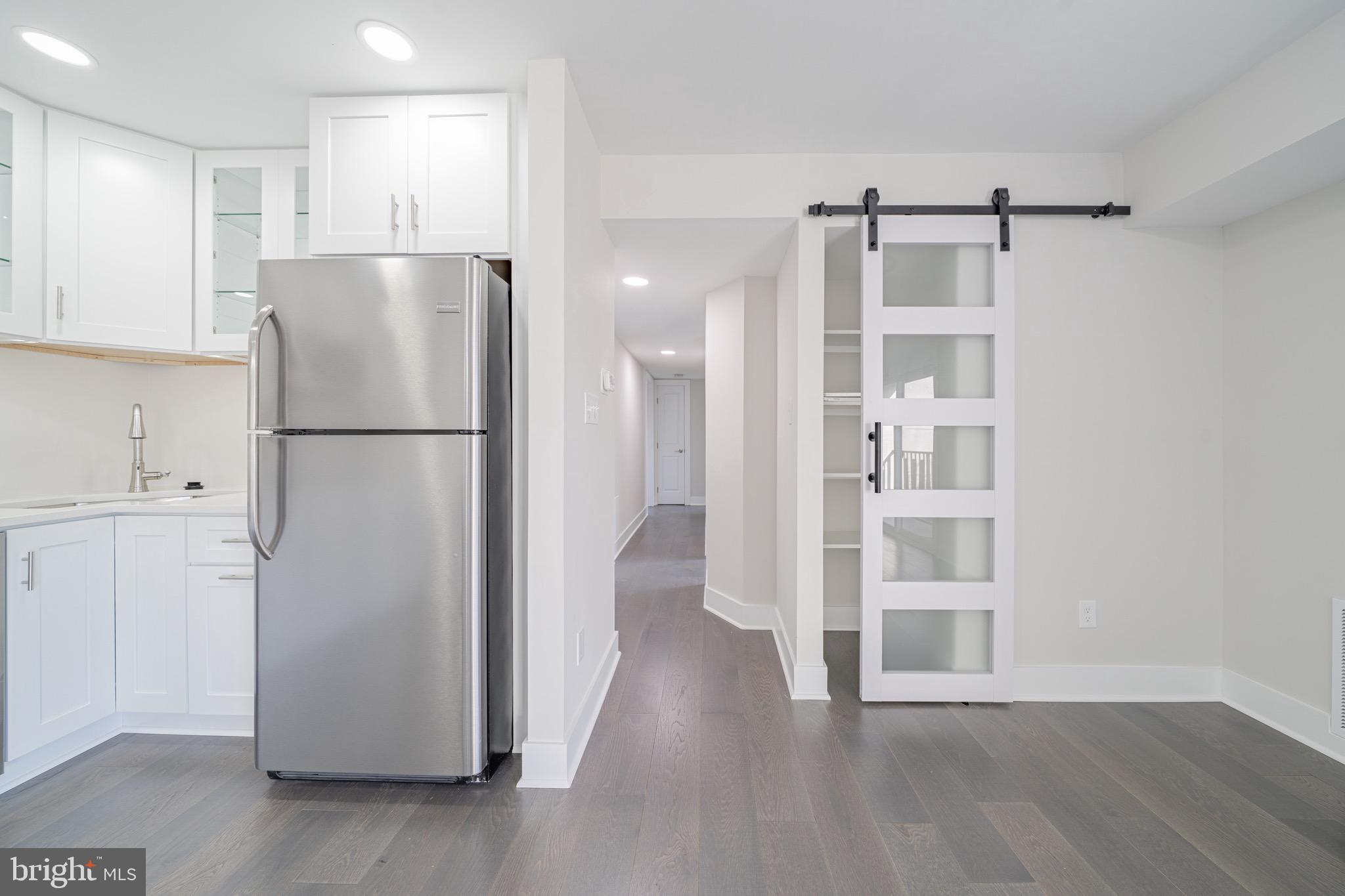 HUNTCREST CONDOMINIUM - Residential