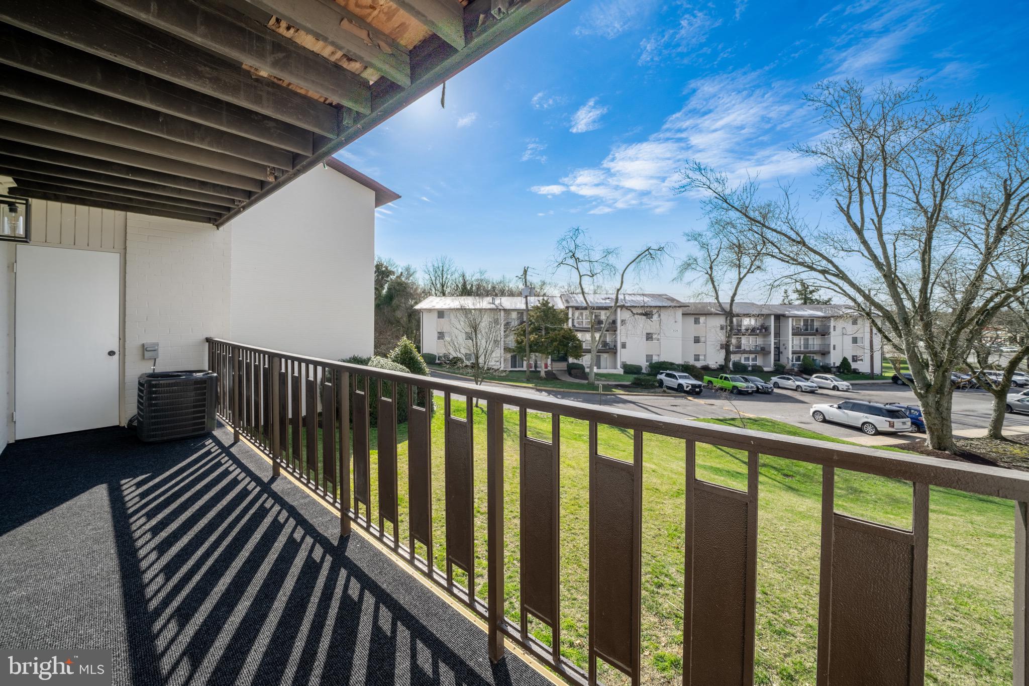 HUNTCREST CONDOMINIUM - Residential