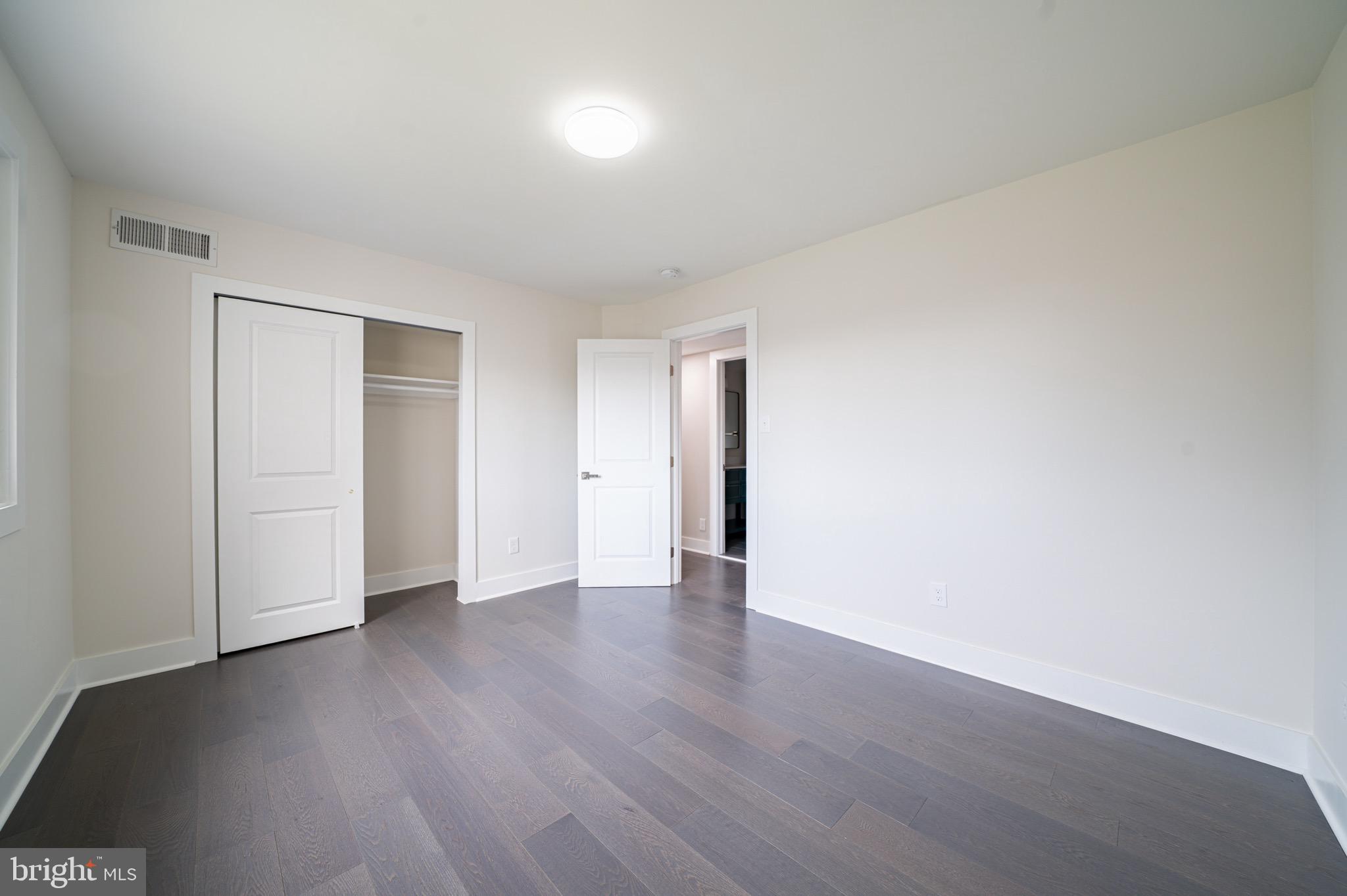 HUNTCREST CONDOMINIUM - Residential