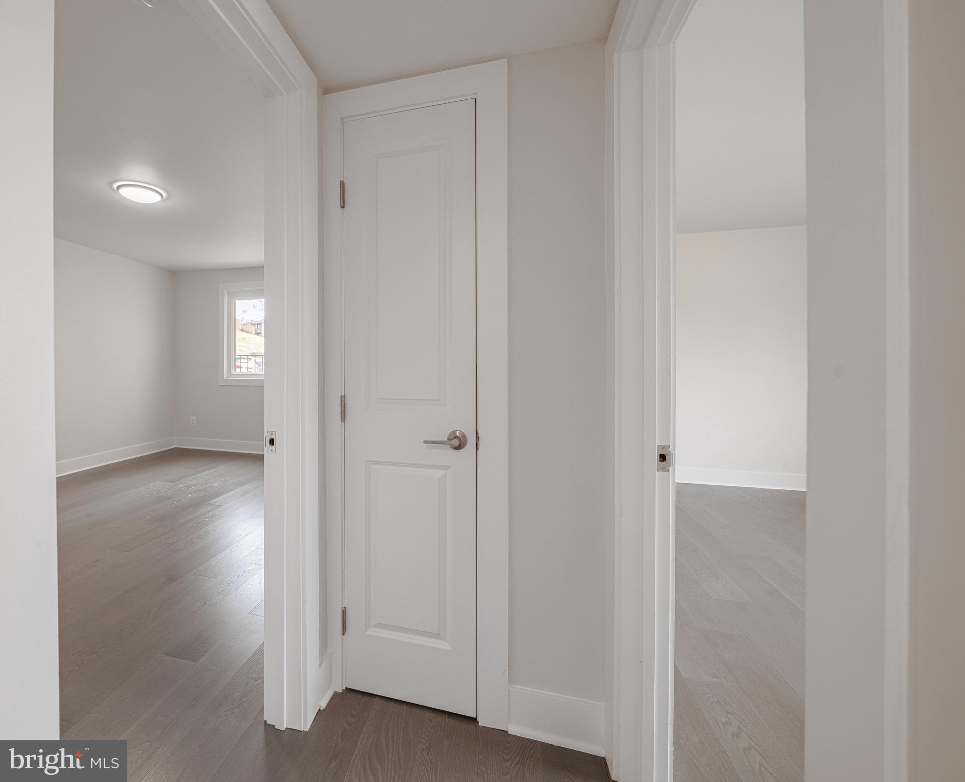 HUNTCREST CONDOMINIUM - Residential