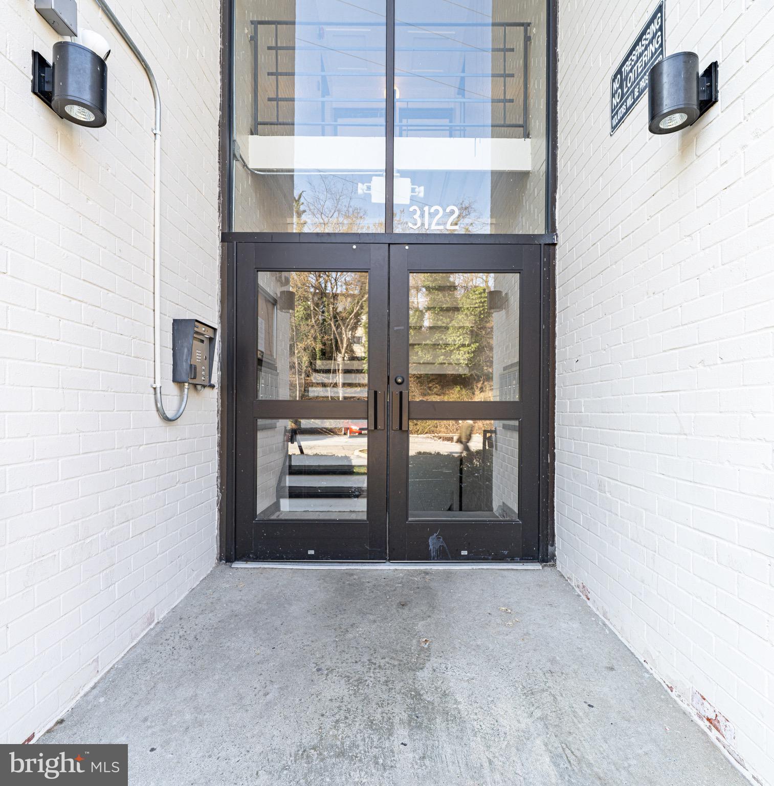 HUNTCREST CONDOMINIUM - Residential