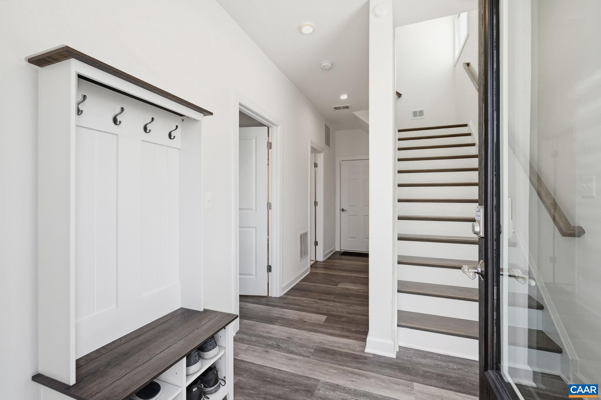OLD TRAIL - Residential