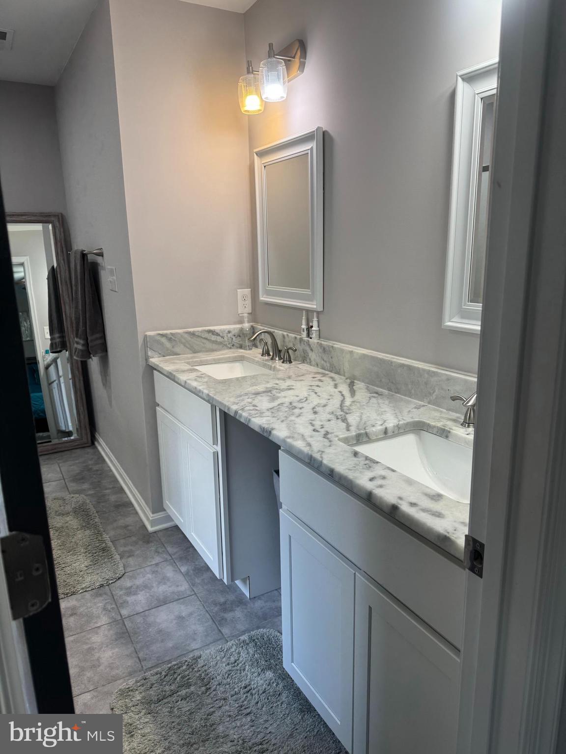 LAKERIDGE ESTATES - Residential