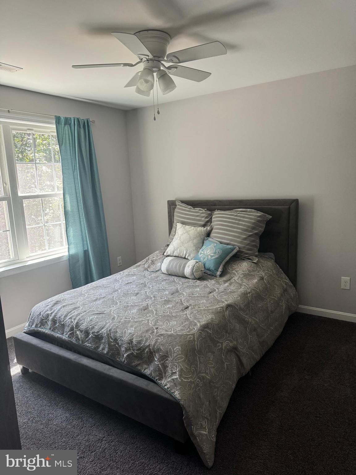 LAKERIDGE ESTATES - Residential