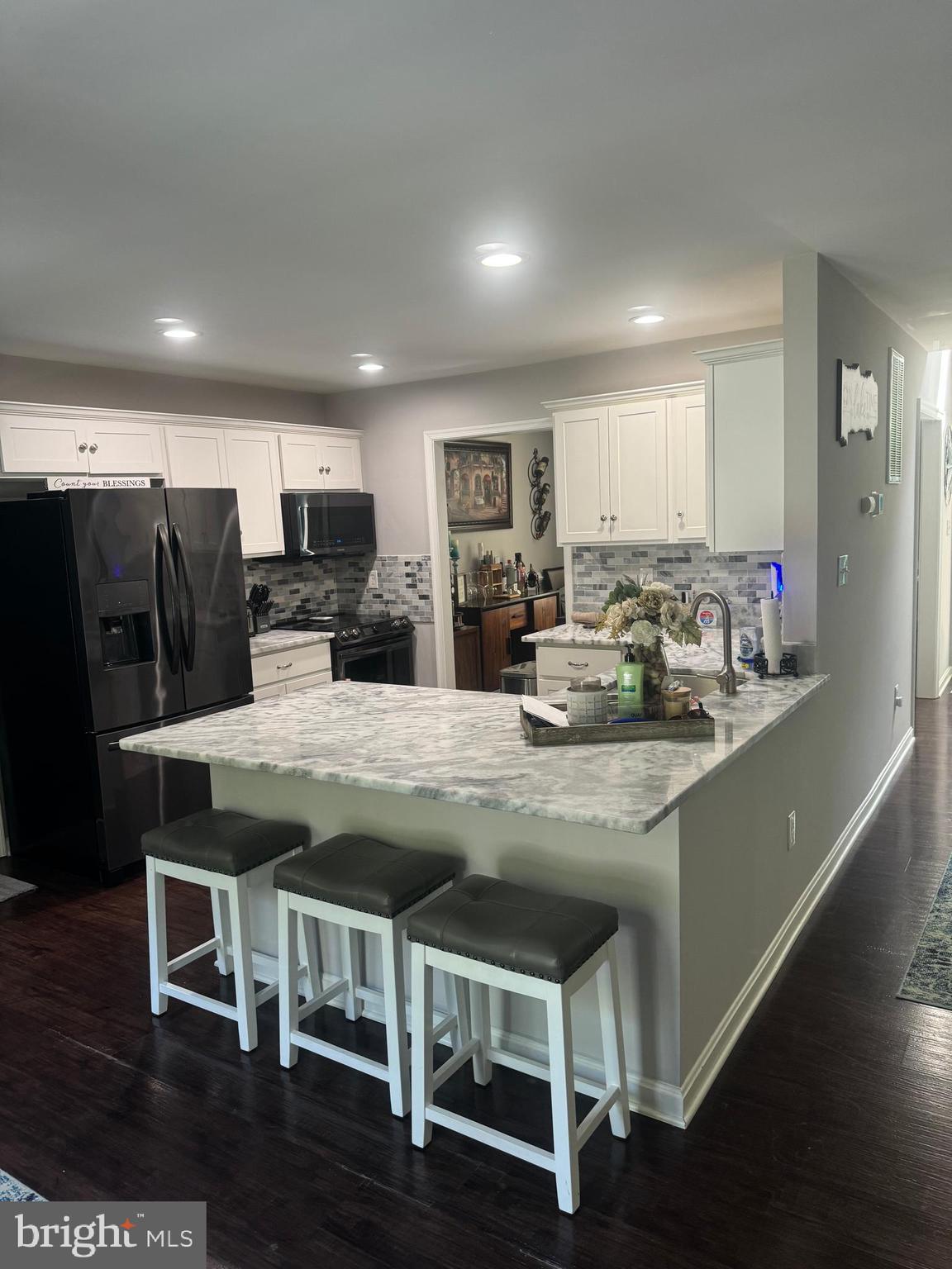 LAKERIDGE ESTATES - Residential