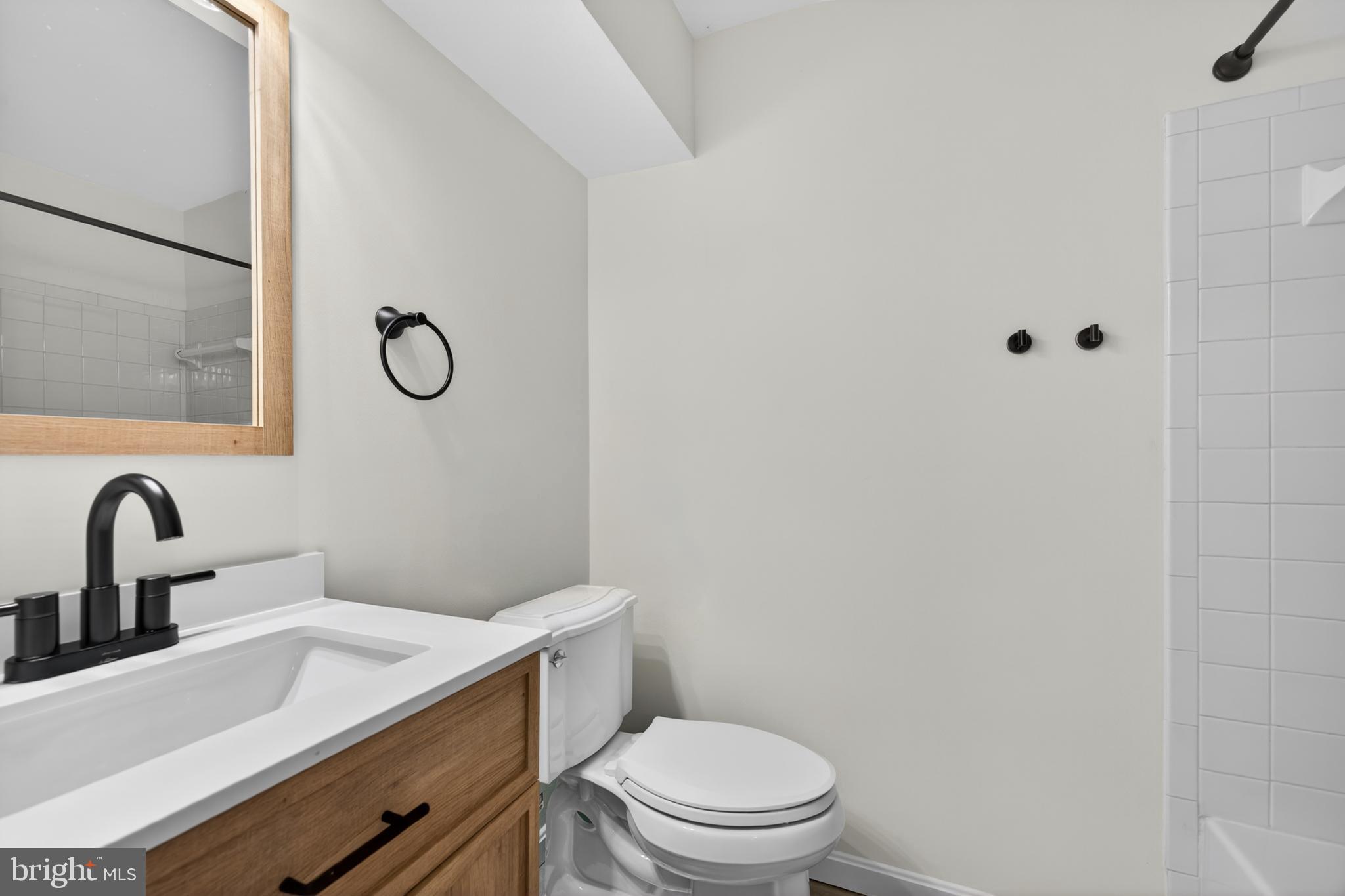 WOODLAND HILLS - Residential