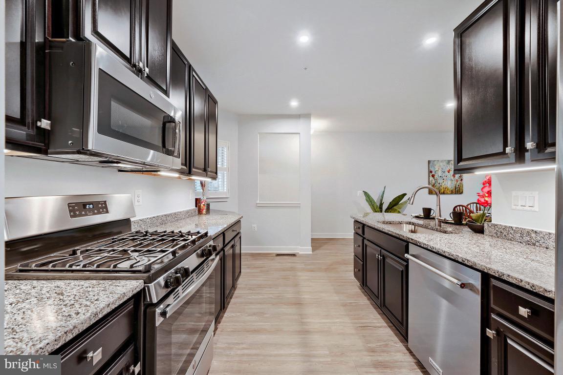 THE WOODLANDS - Residential