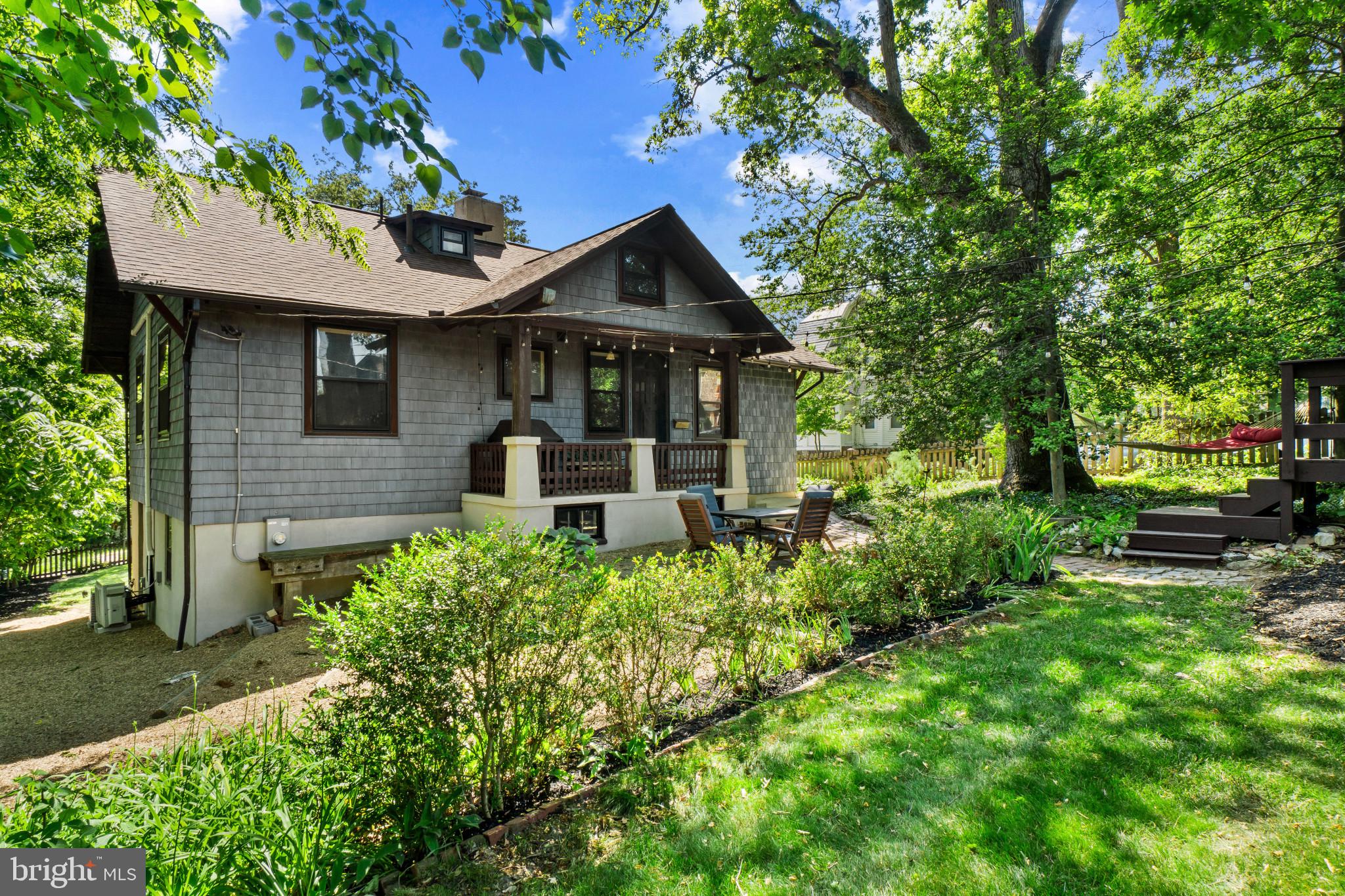 LAURAVILLE HISTORIC DISTRICT - Residential