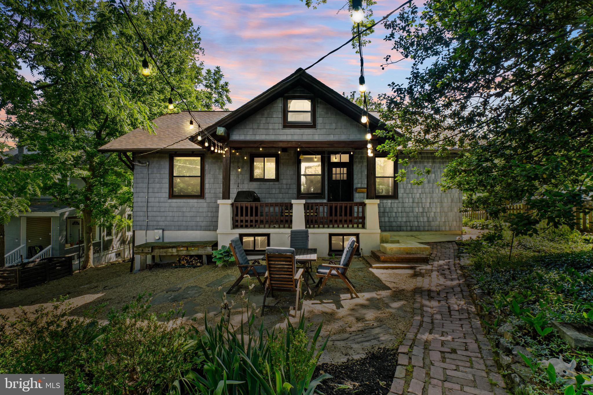 LAURAVILLE HISTORIC DISTRICT - Residential