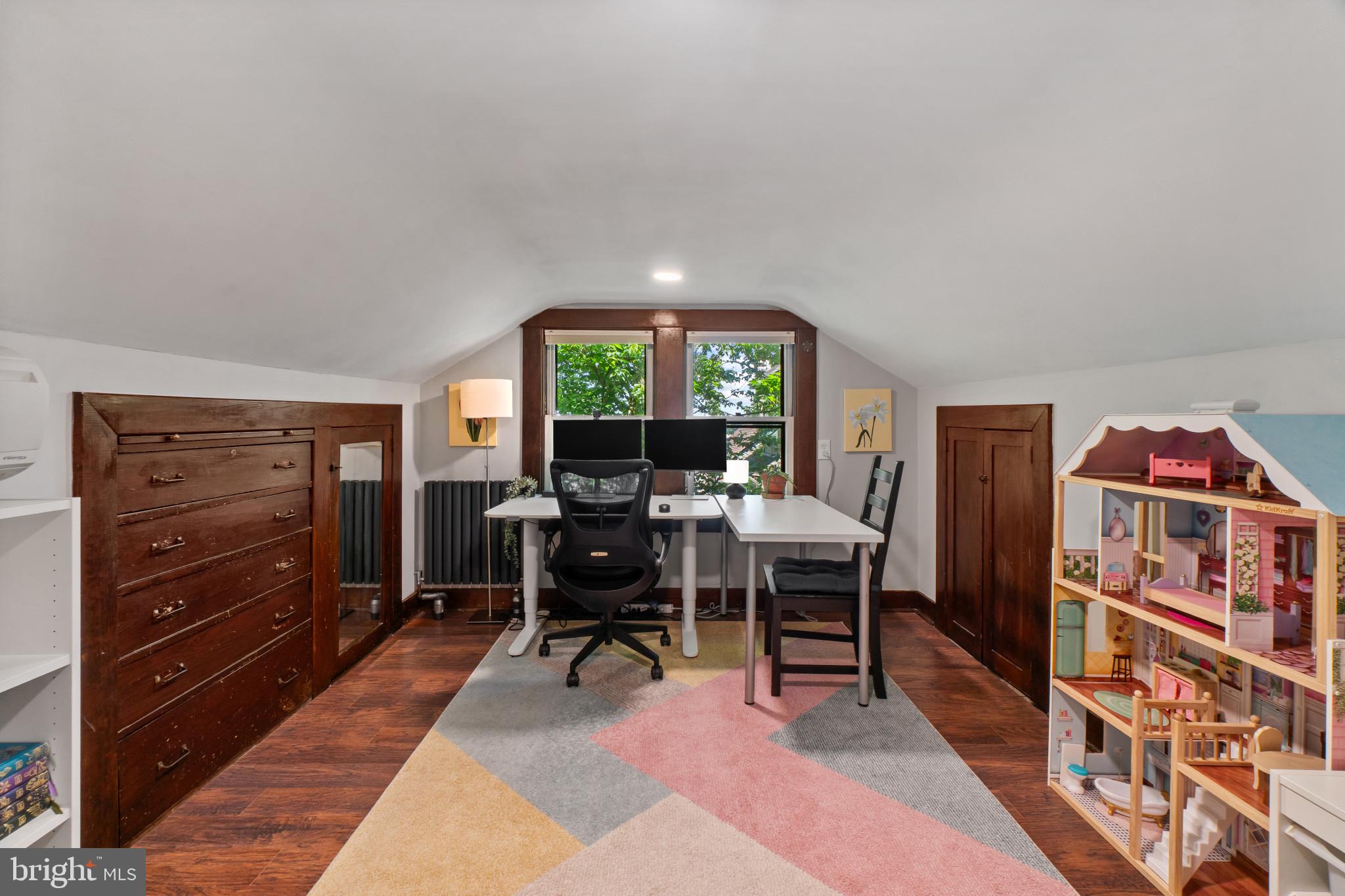 LAURAVILLE HISTORIC DISTRICT - Residential