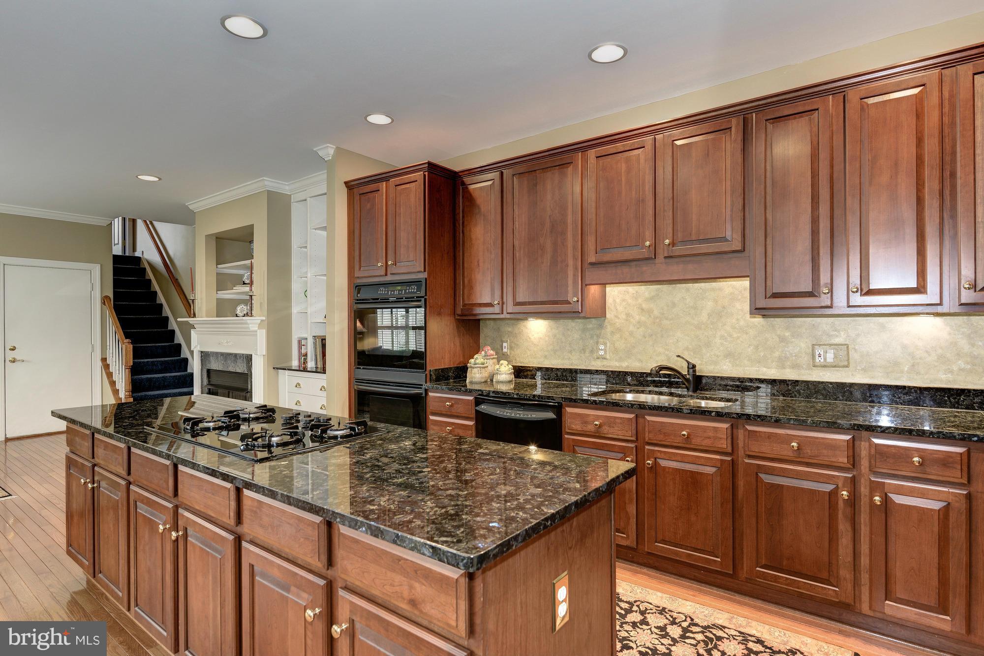MCLEAN VILLAGE - Residential