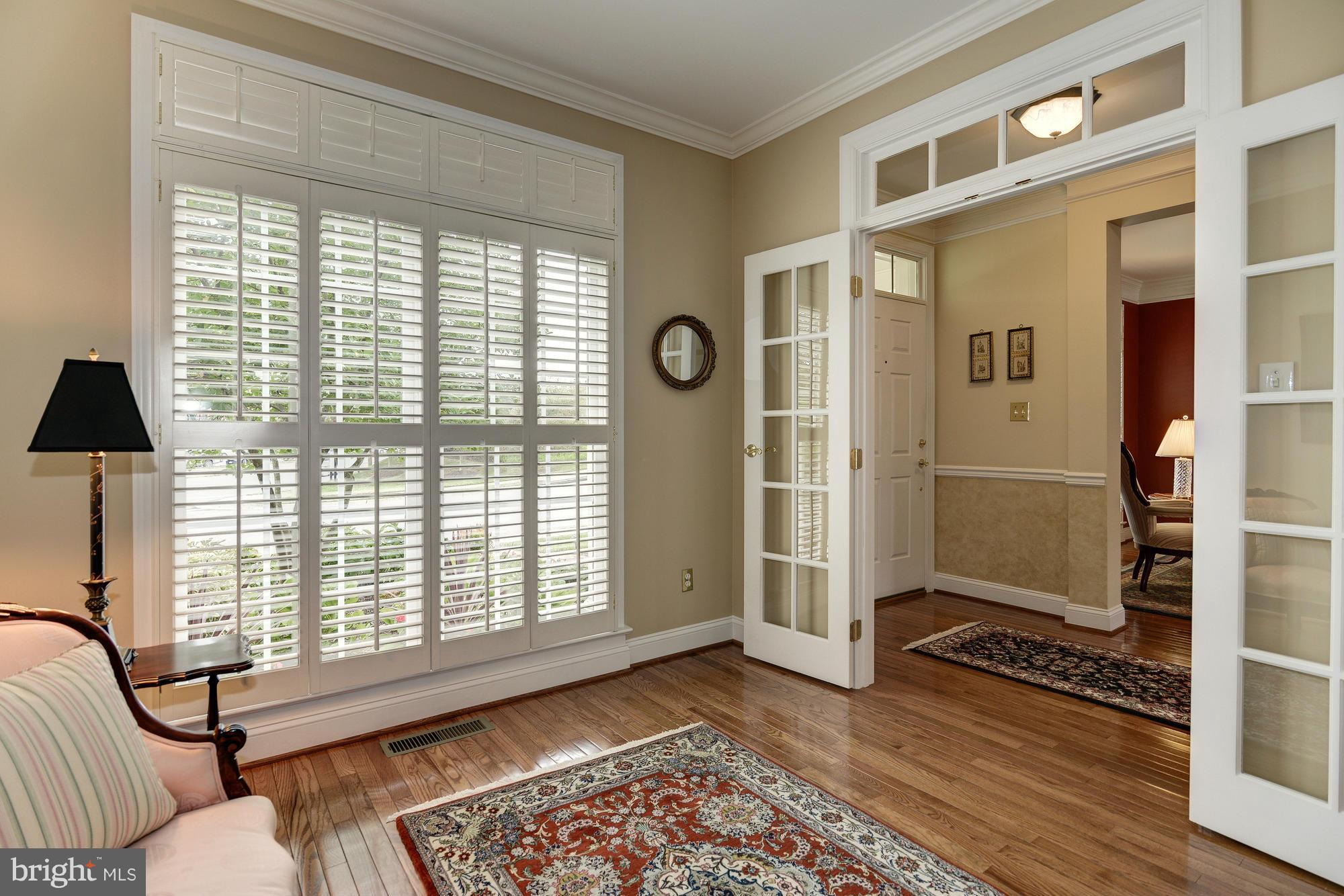 MCLEAN VILLAGE - Residential