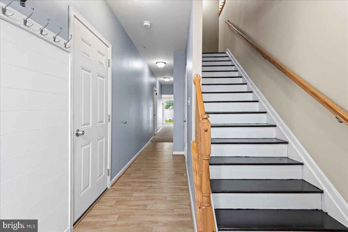 COLLEGIATE ACRES - Residential