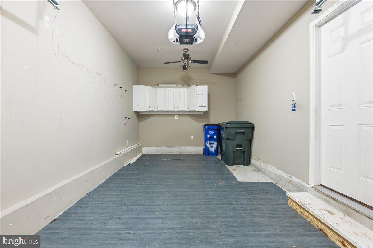 COLLEGIATE ACRES - Residential