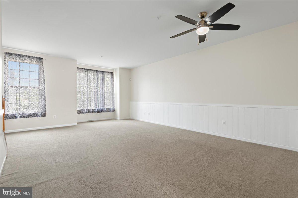 COLLEGIATE ACRES - Residential