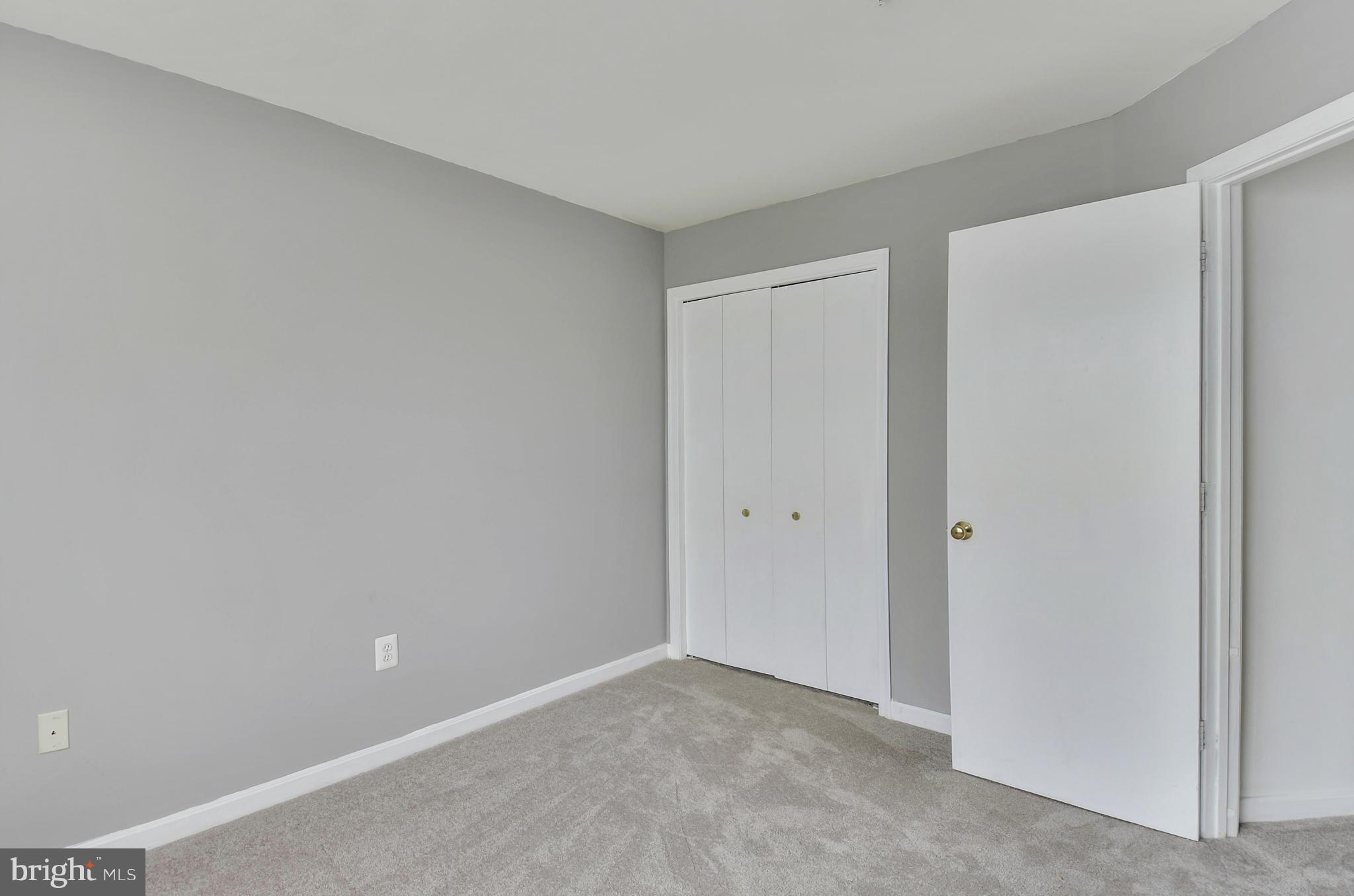 WELLINGTON TRACE - Residential