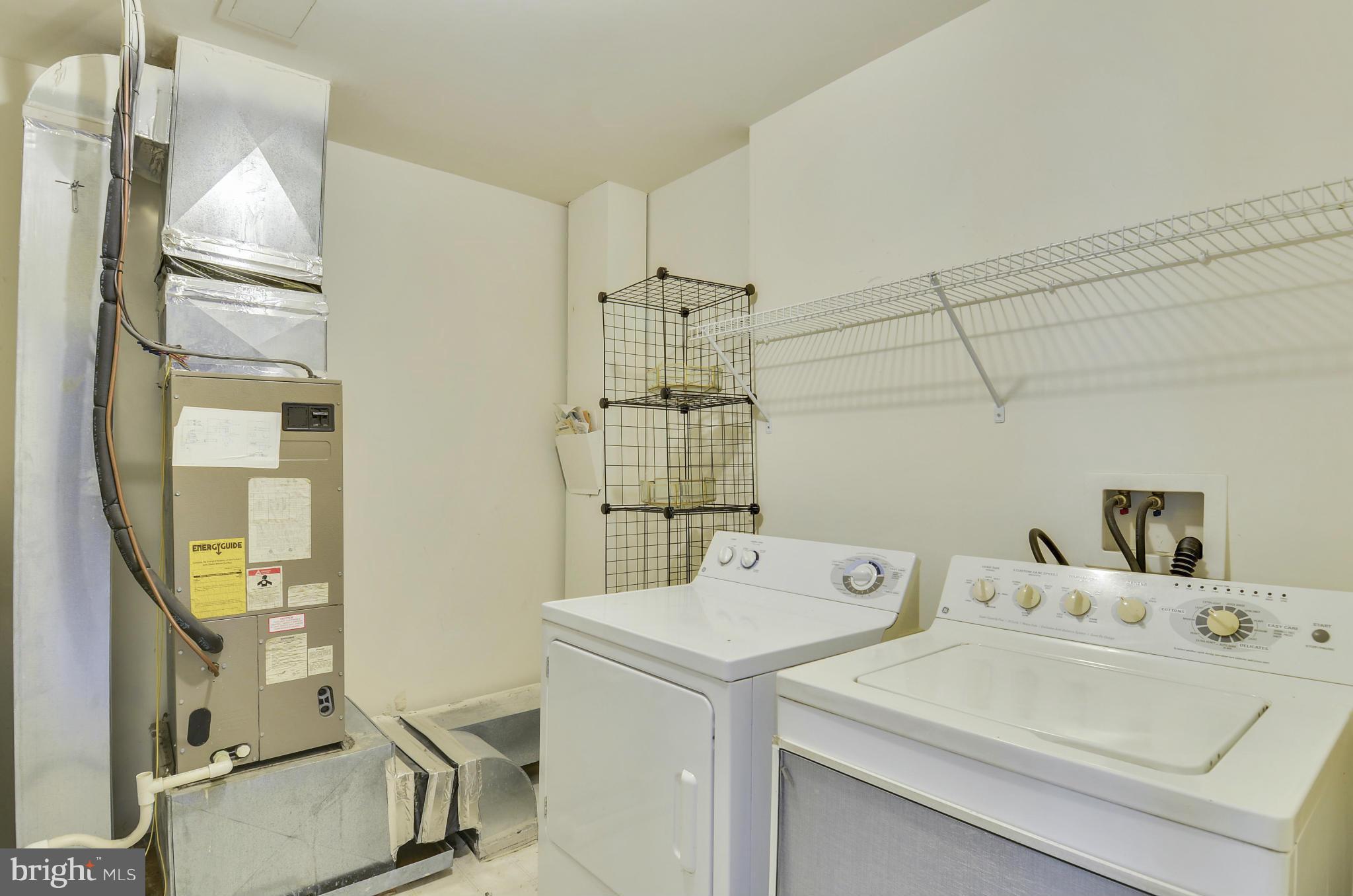 WELLINGTON TRACE - Residential