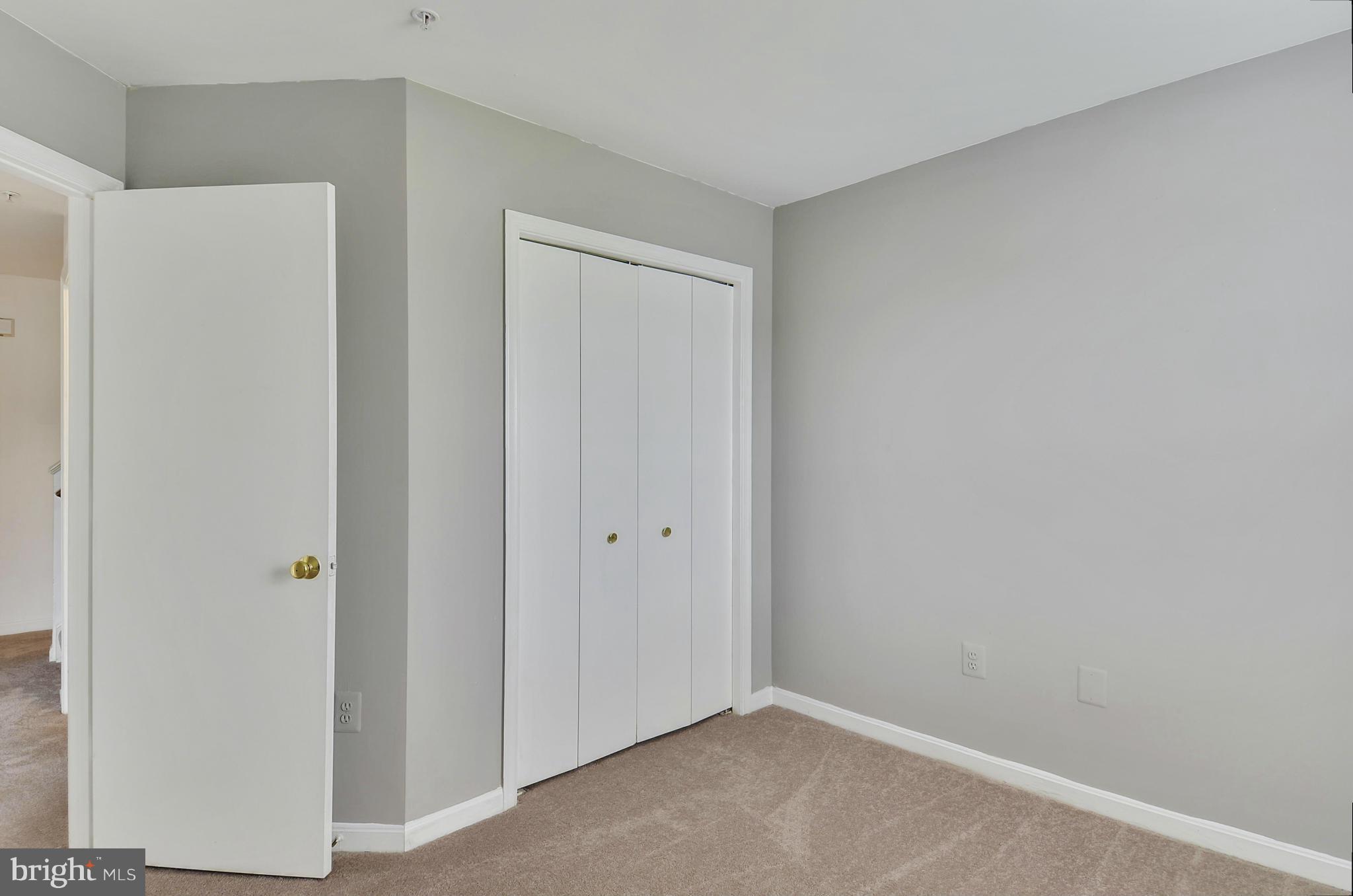WELLINGTON TRACE - Residential