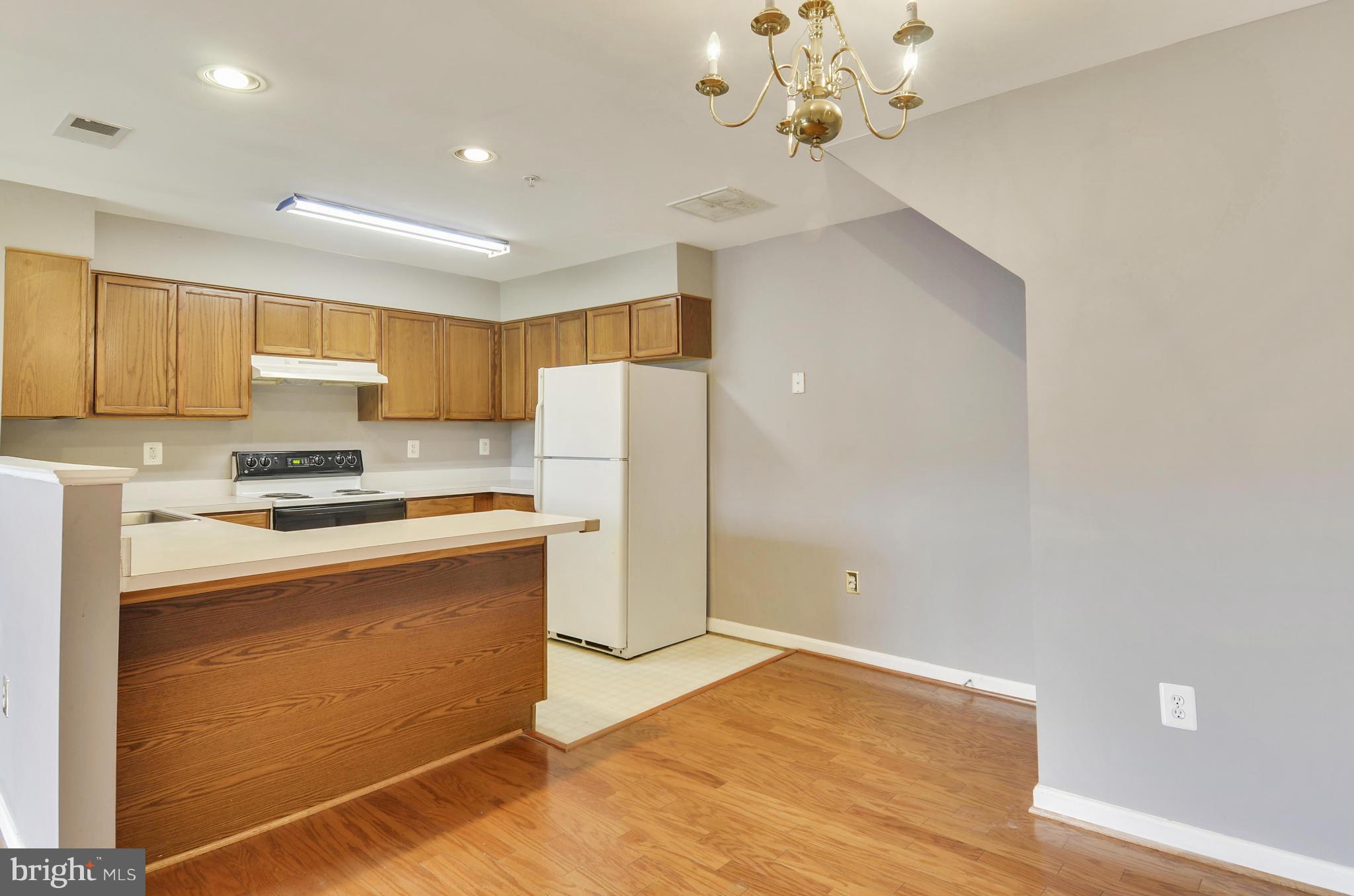 WELLINGTON TRACE - Residential