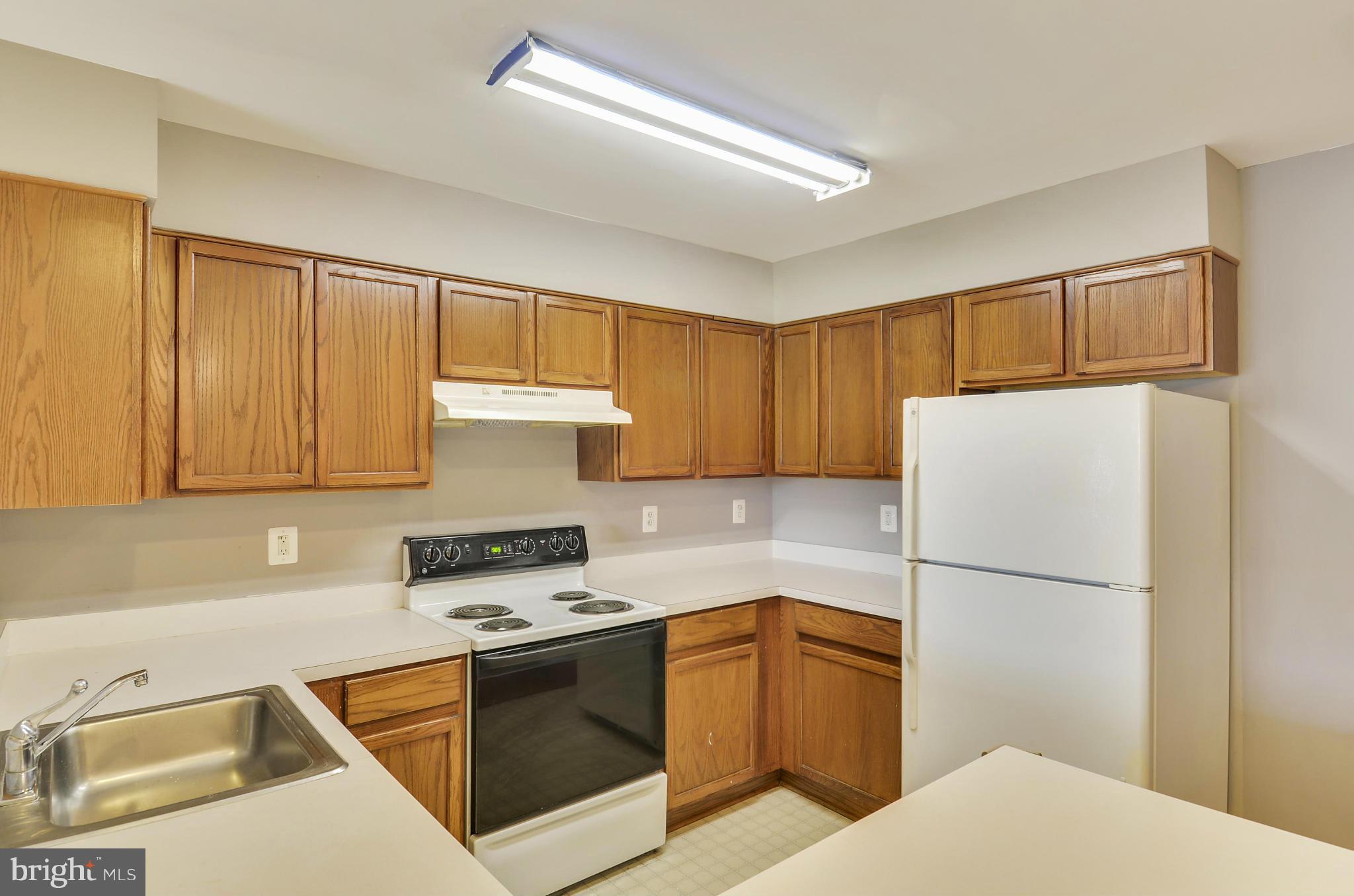 WELLINGTON TRACE - Residential