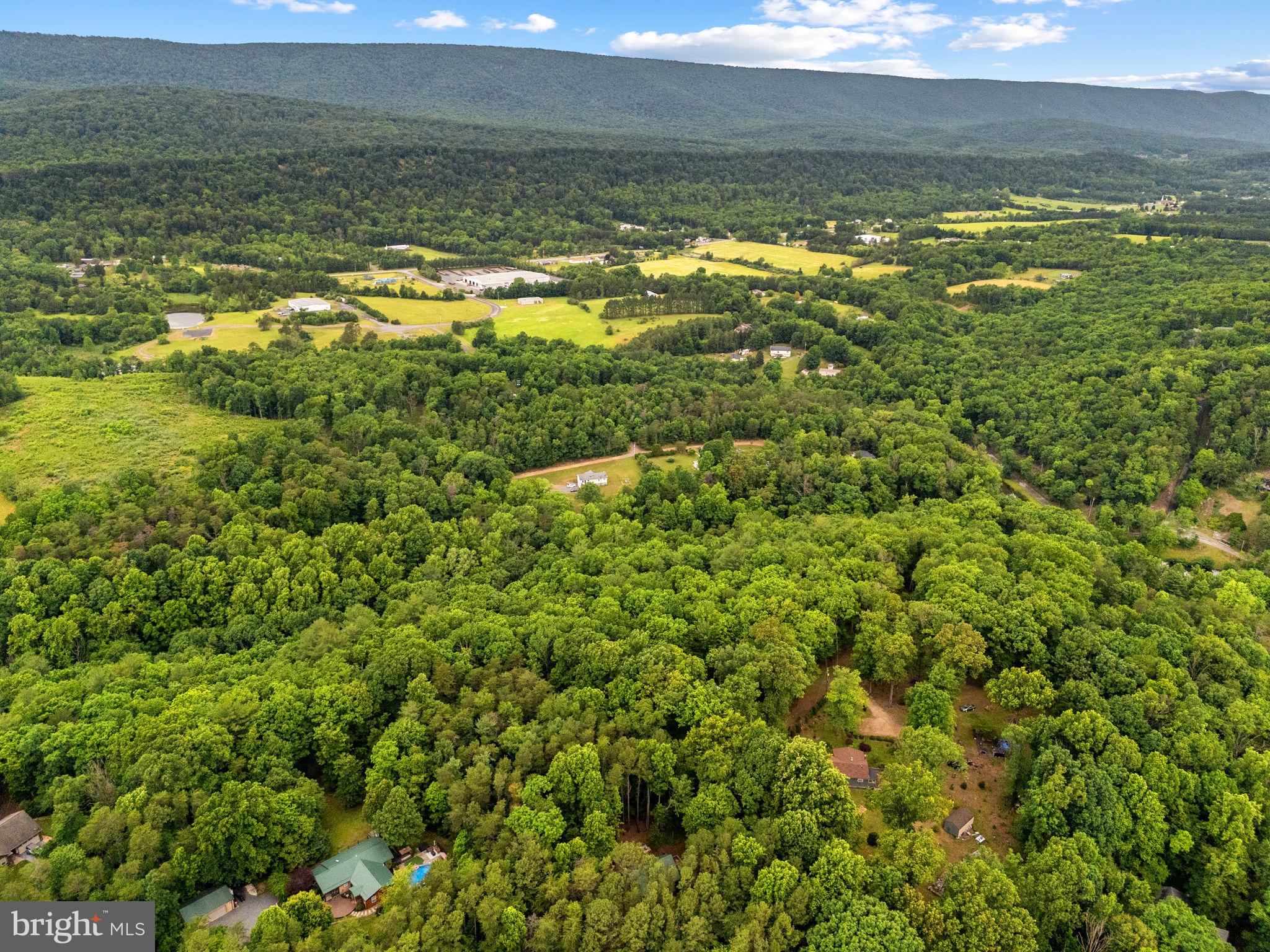 BEAVER DAM WOODS - Residential
