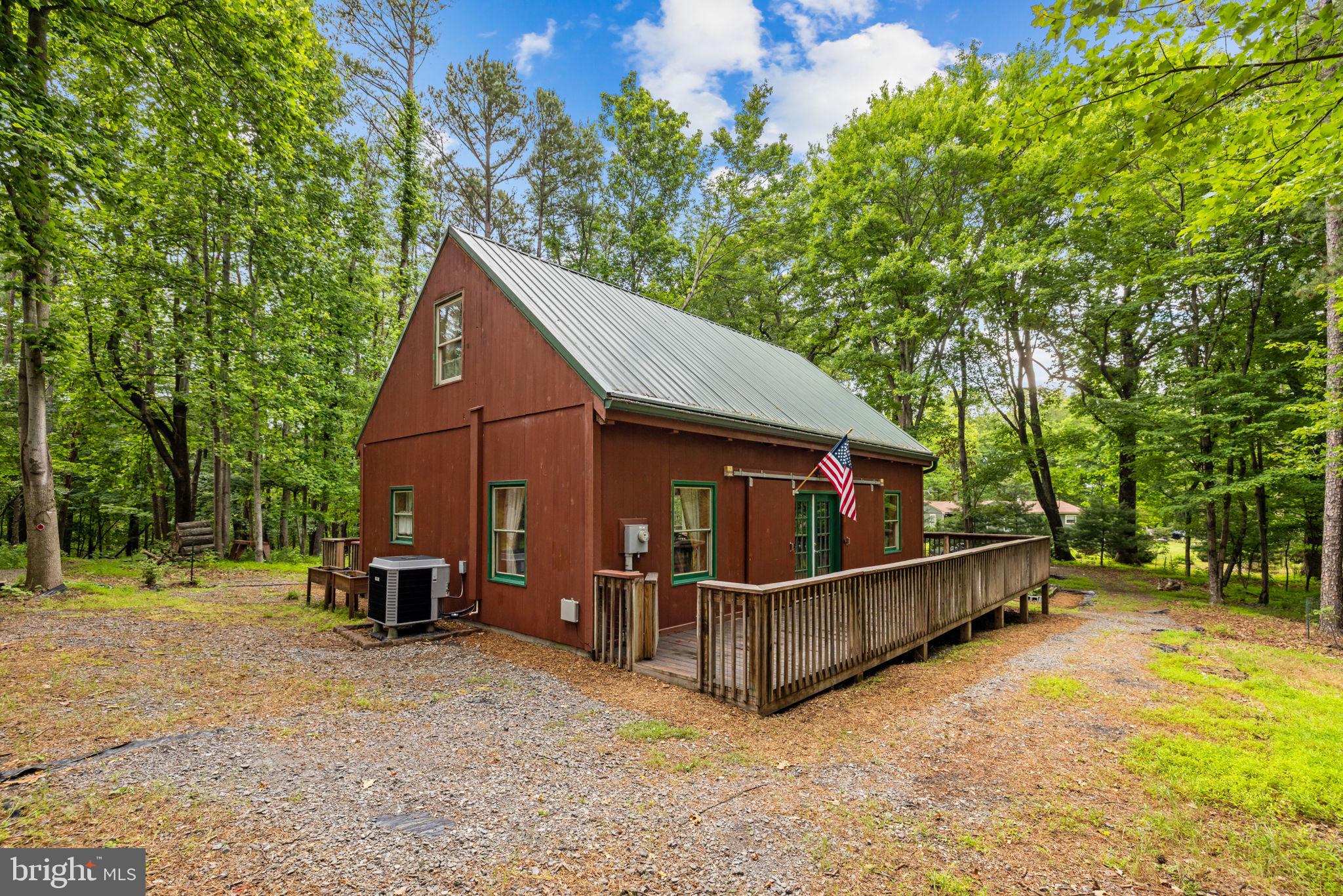 BEAVER DAM WOODS - Residential