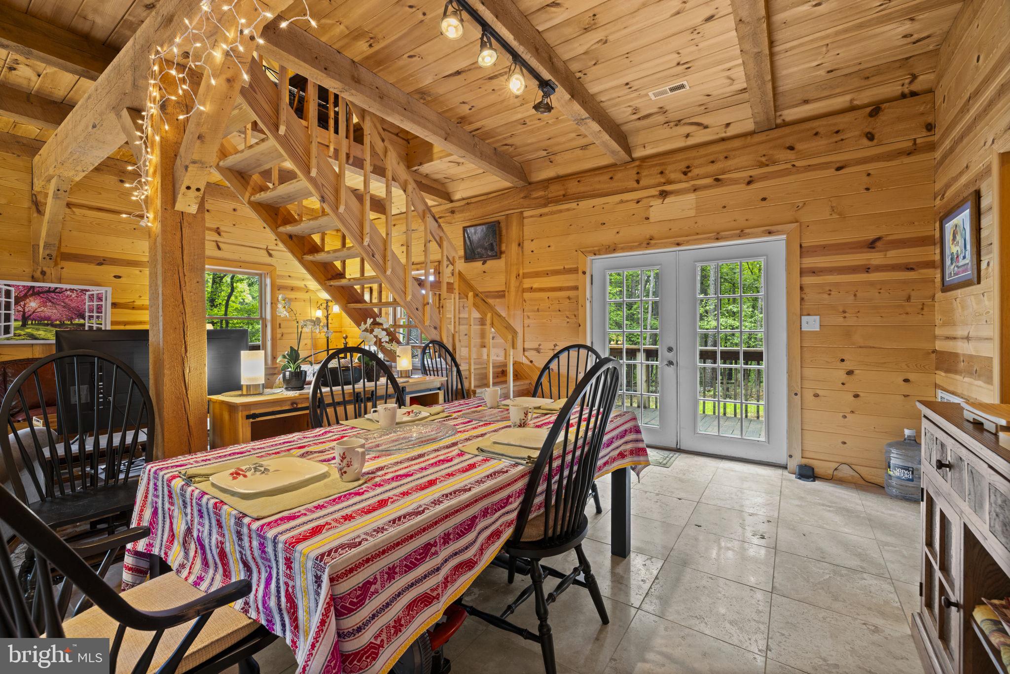 BEAVER DAM WOODS - Residential