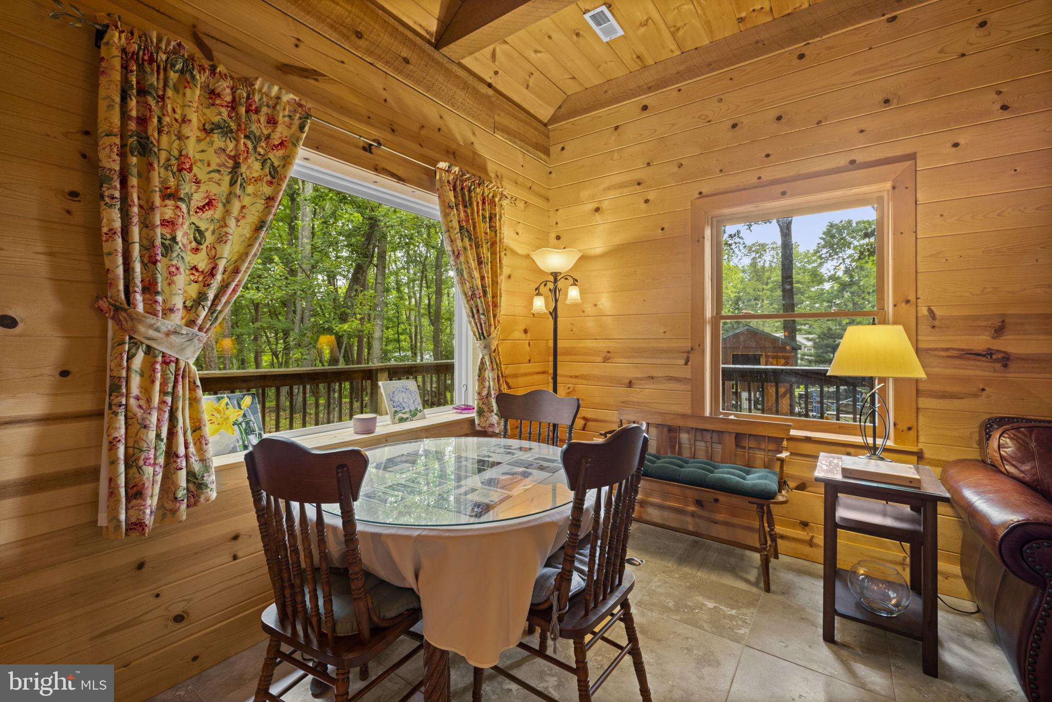 BEAVER DAM WOODS - Residential