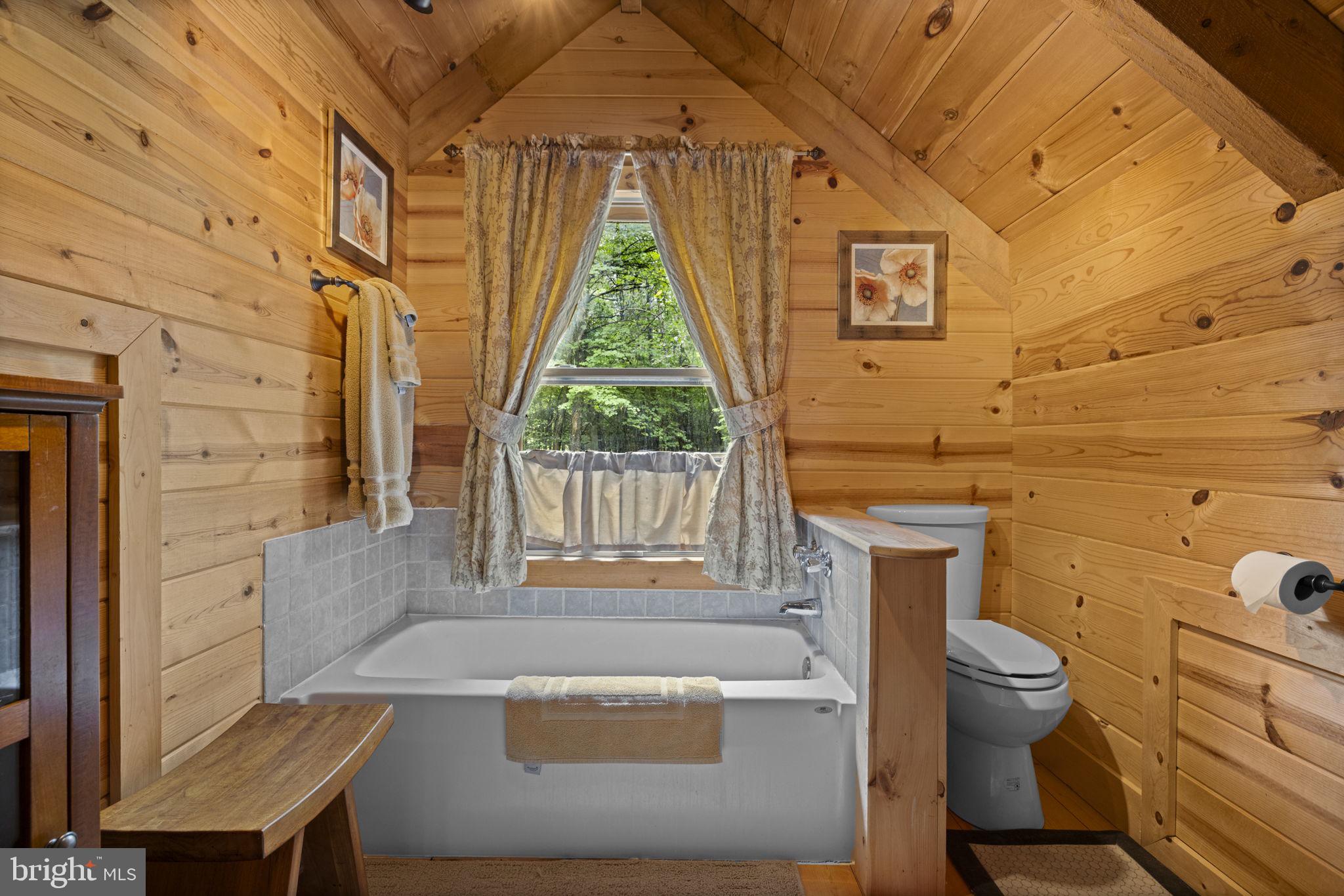 BEAVER DAM WOODS - Residential