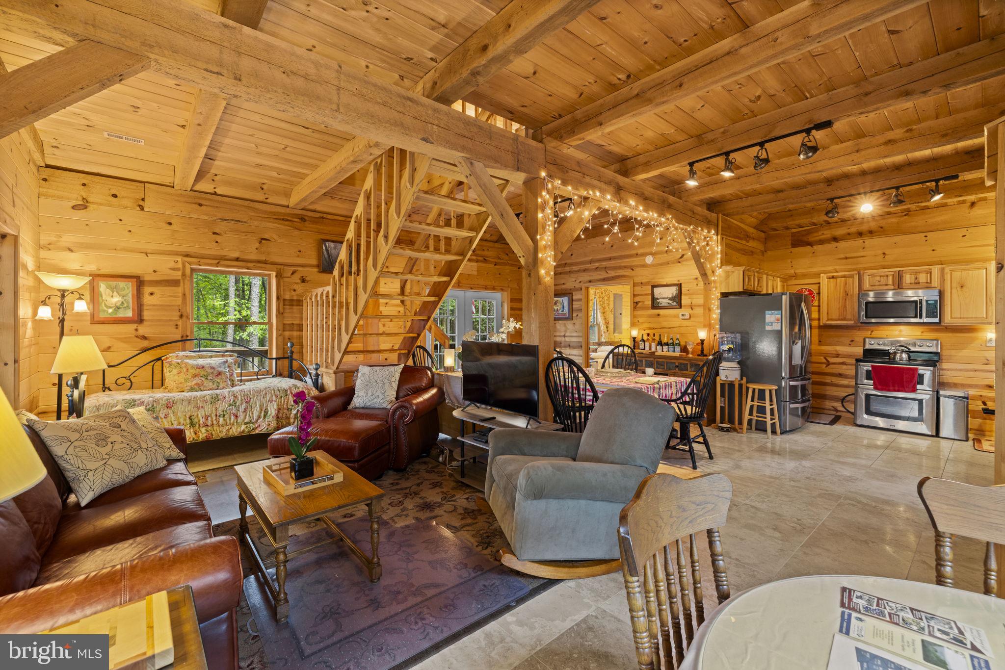 BEAVER DAM WOODS - Residential
