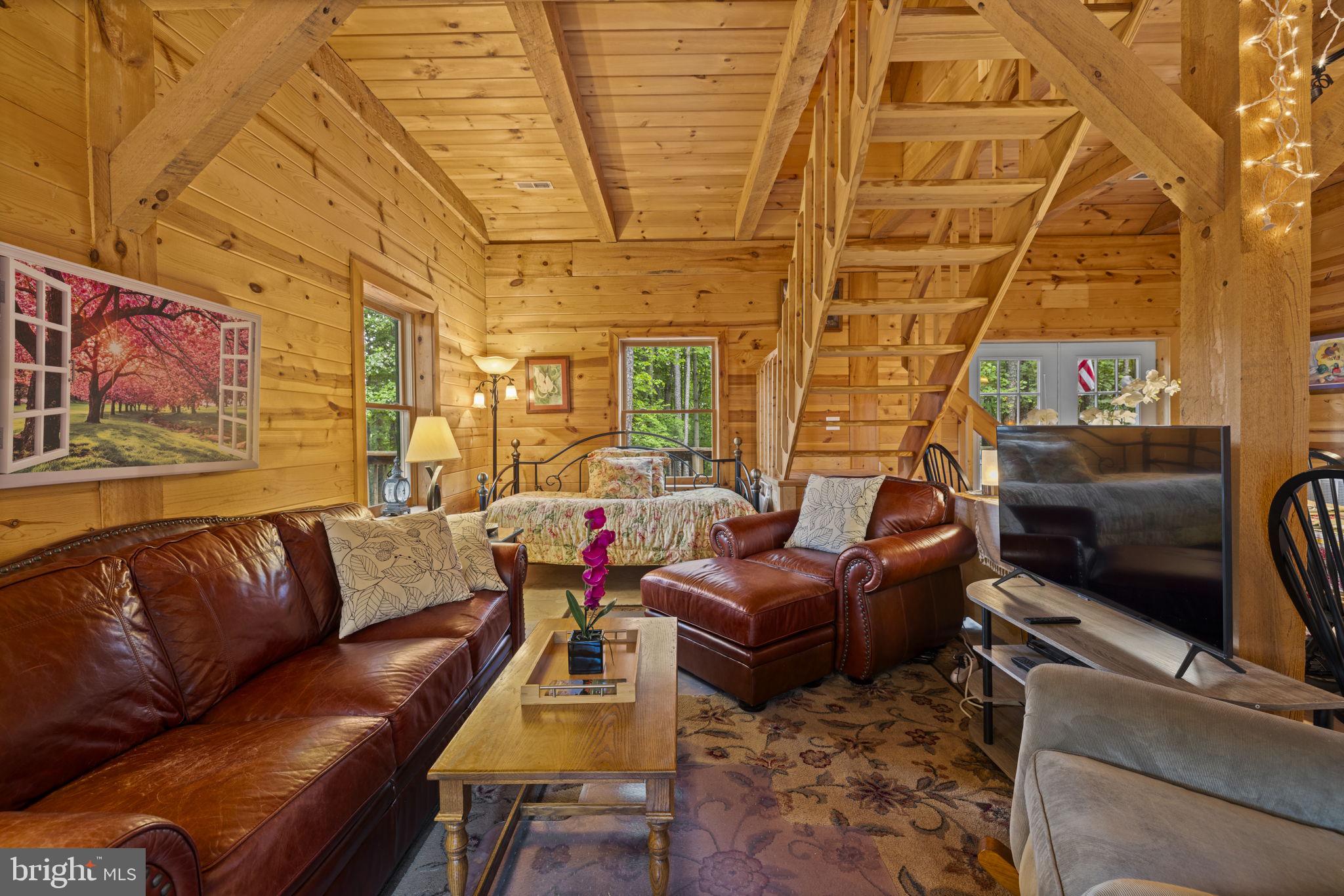 BEAVER DAM WOODS - Residential