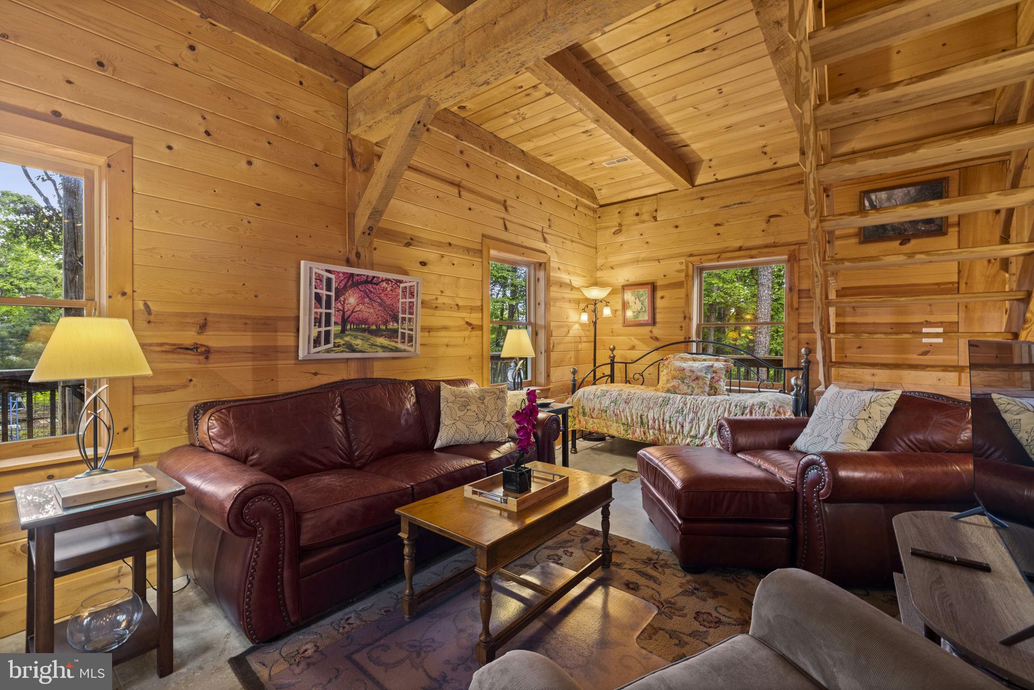 BEAVER DAM WOODS - Residential