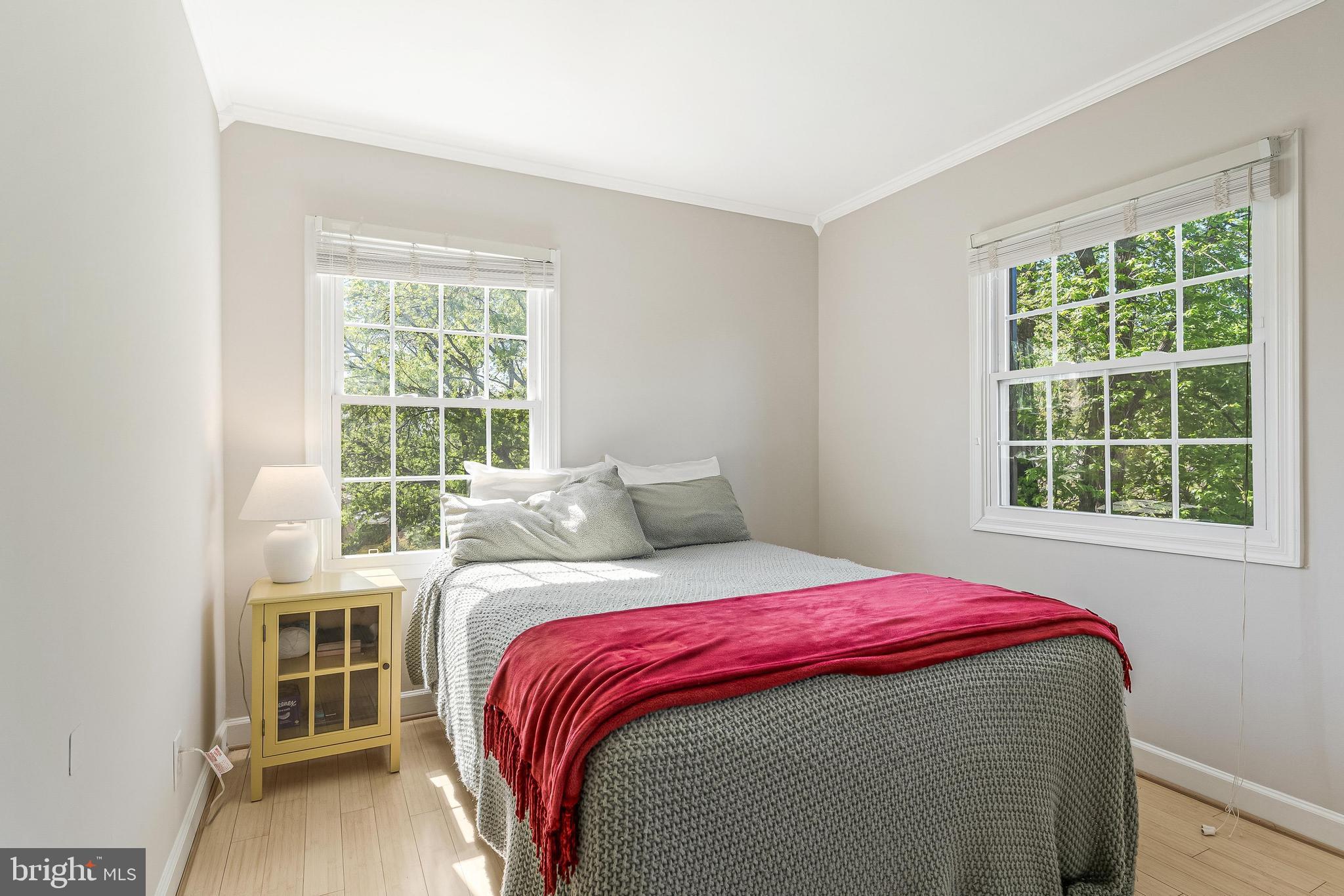 LONDON TOWN WEST - Residential