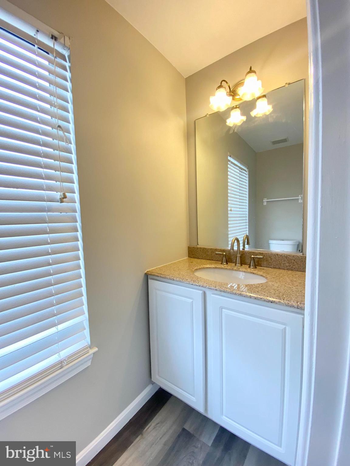 FORESTVILLE PARK - Residential Lease