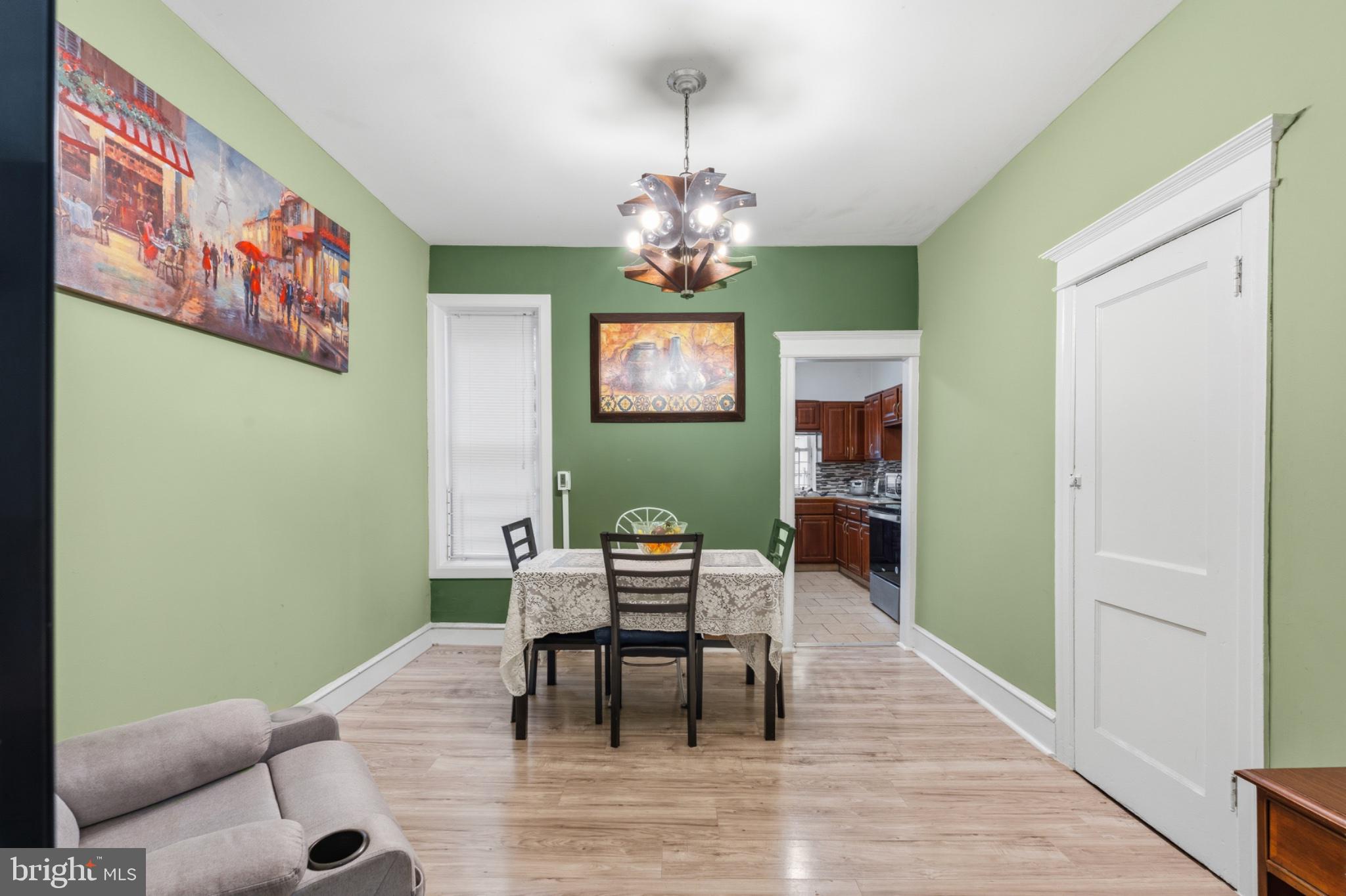 PHILADELPHIA (SOUTHWEST) - Residential