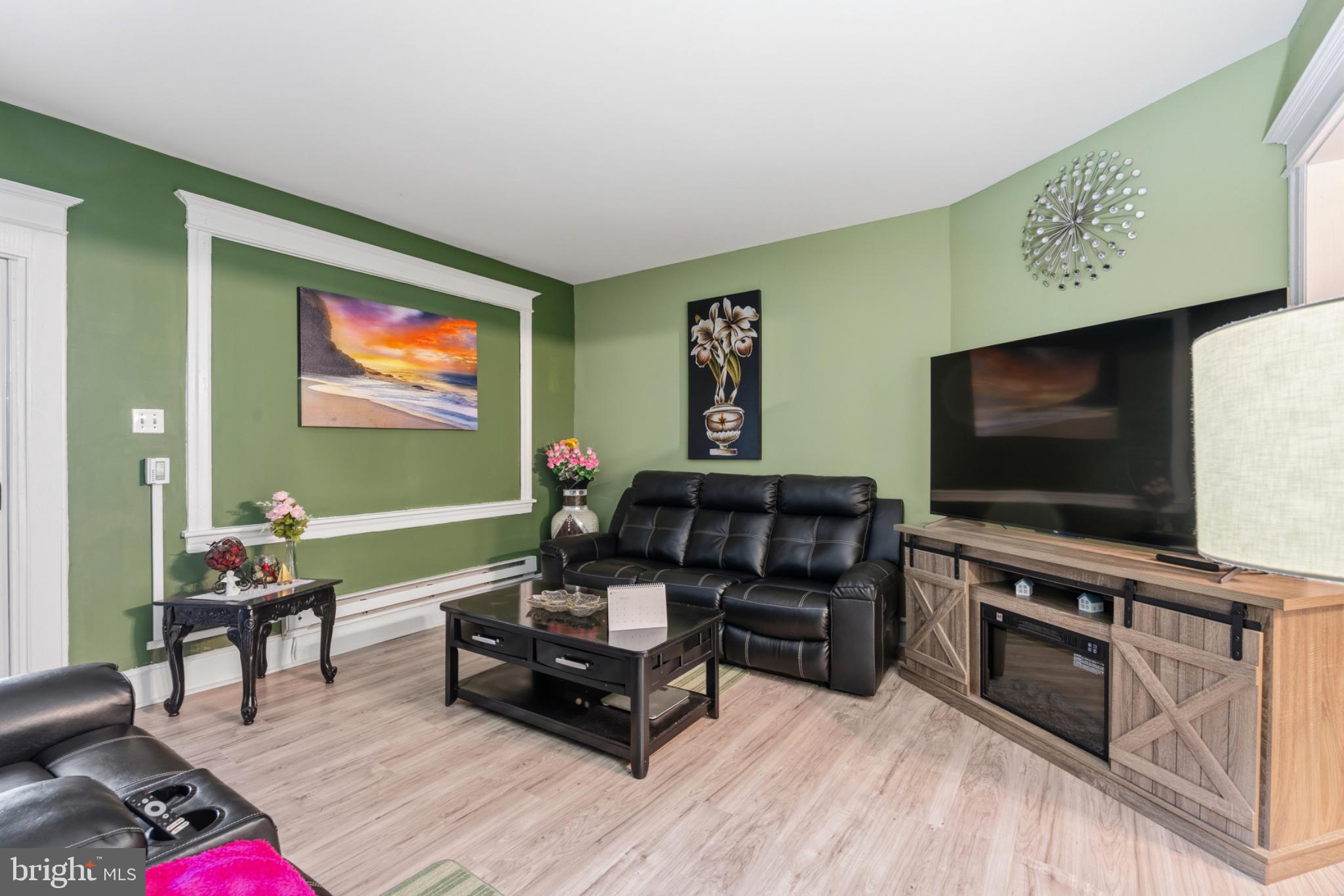 PHILADELPHIA (SOUTHWEST) - Residential