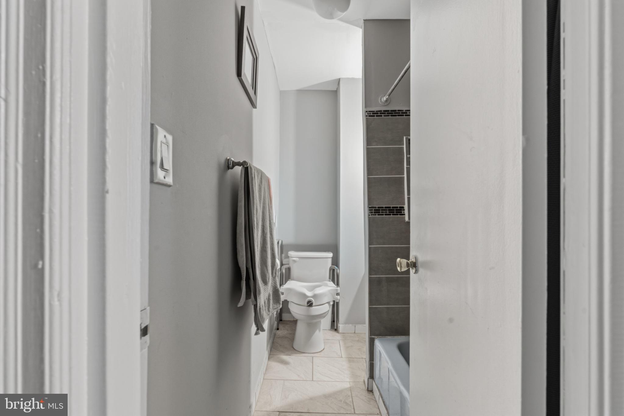 PHILADELPHIA (SOUTHWEST) - Residential