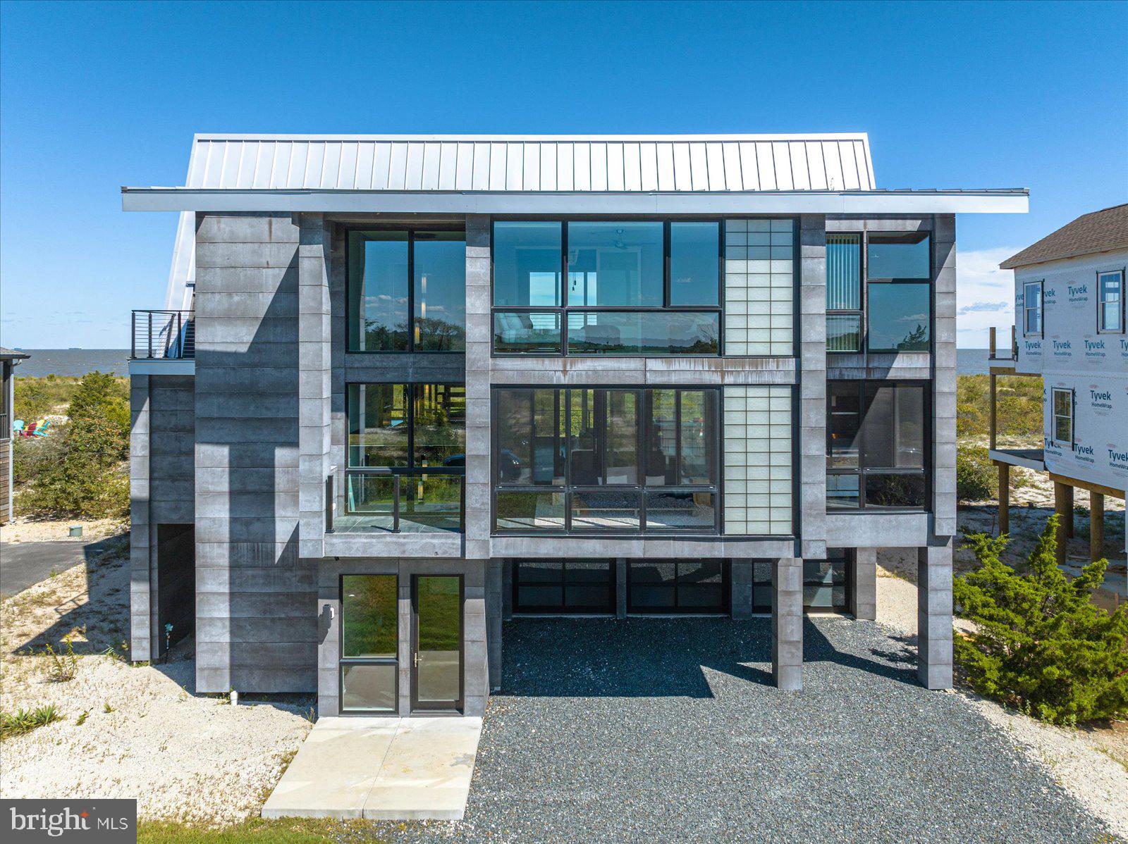 BACK BAY COVE - Residential
