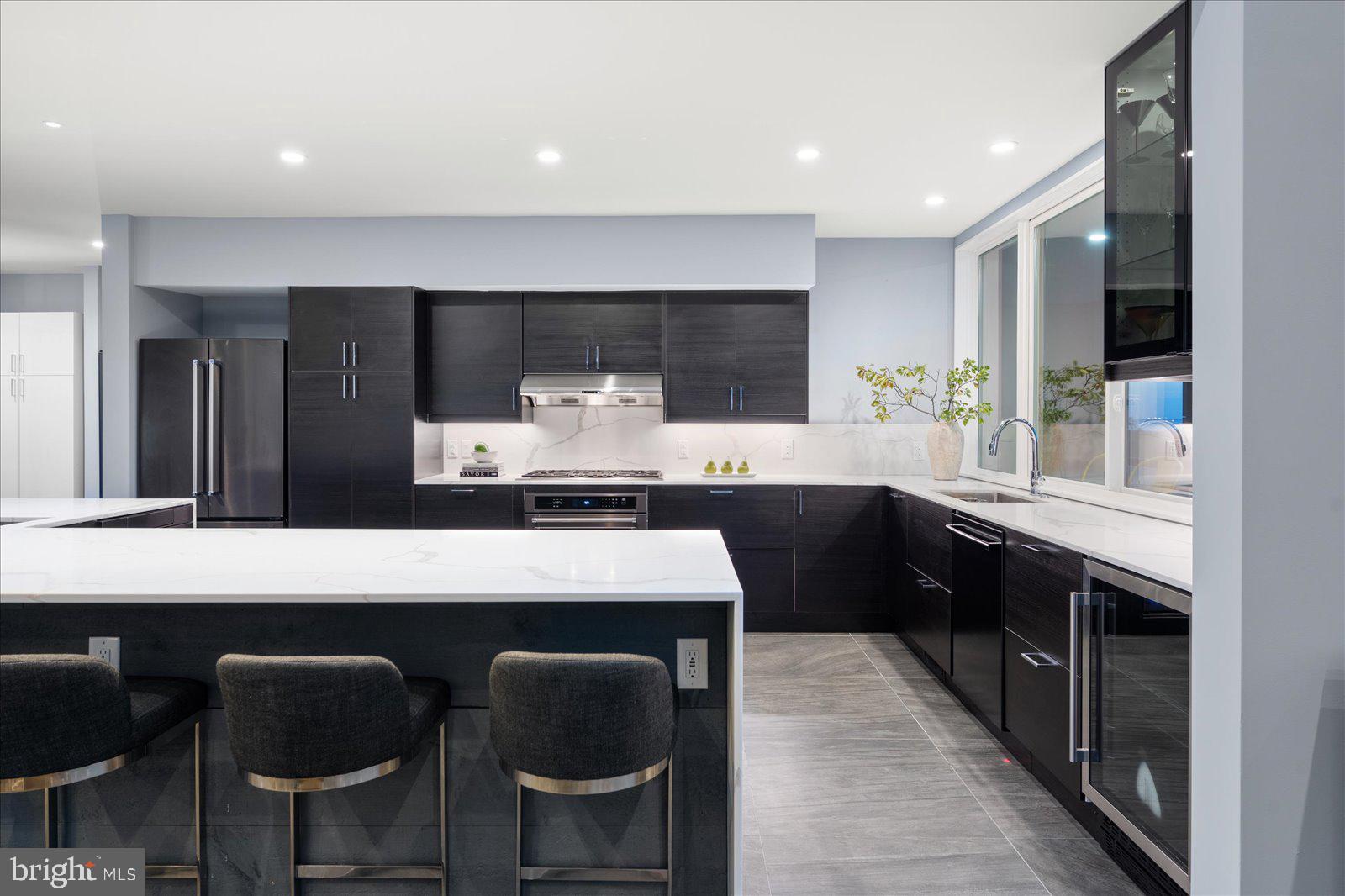 BACK BAY COVE - Residential